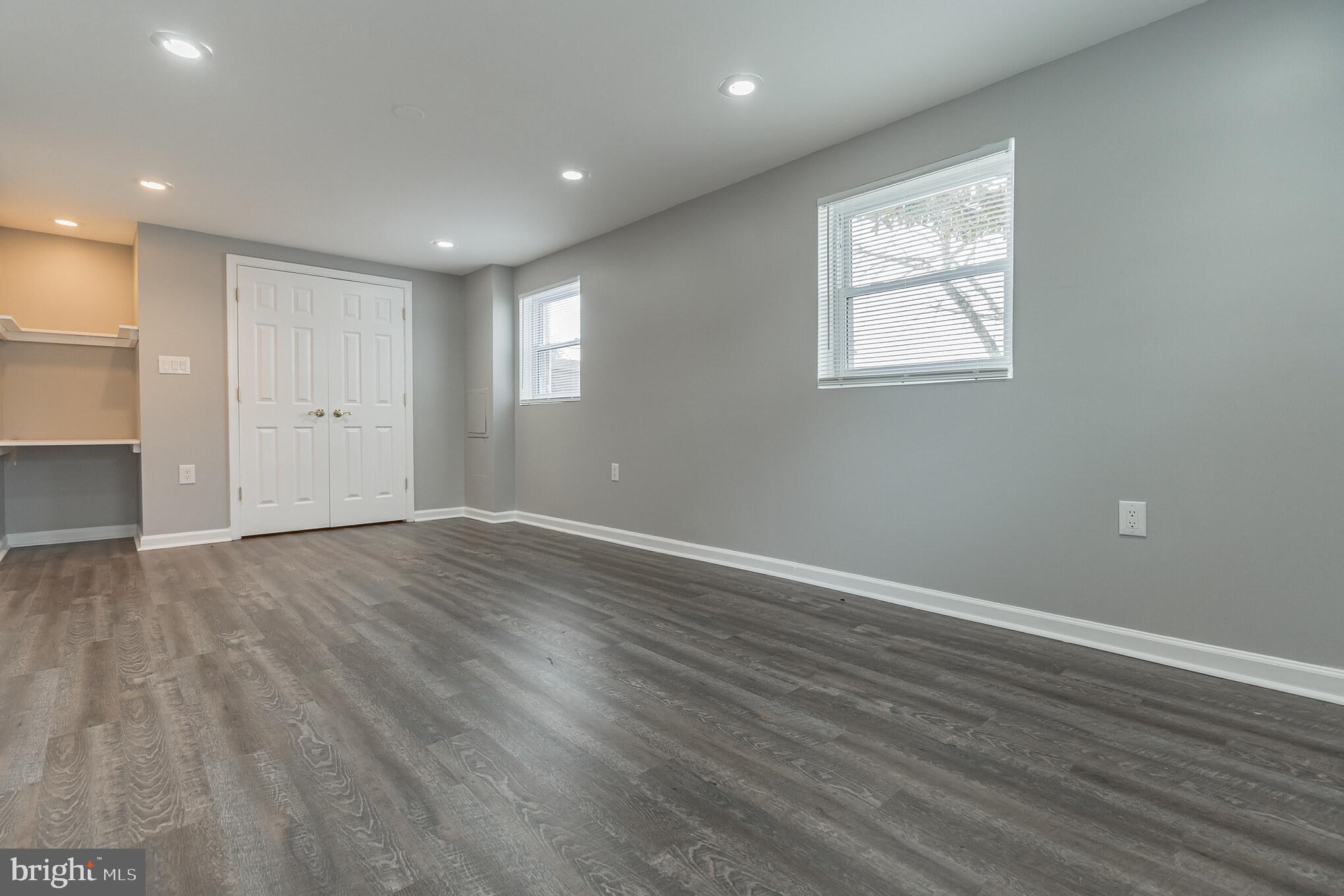 PYLES & WELCHES - Residential