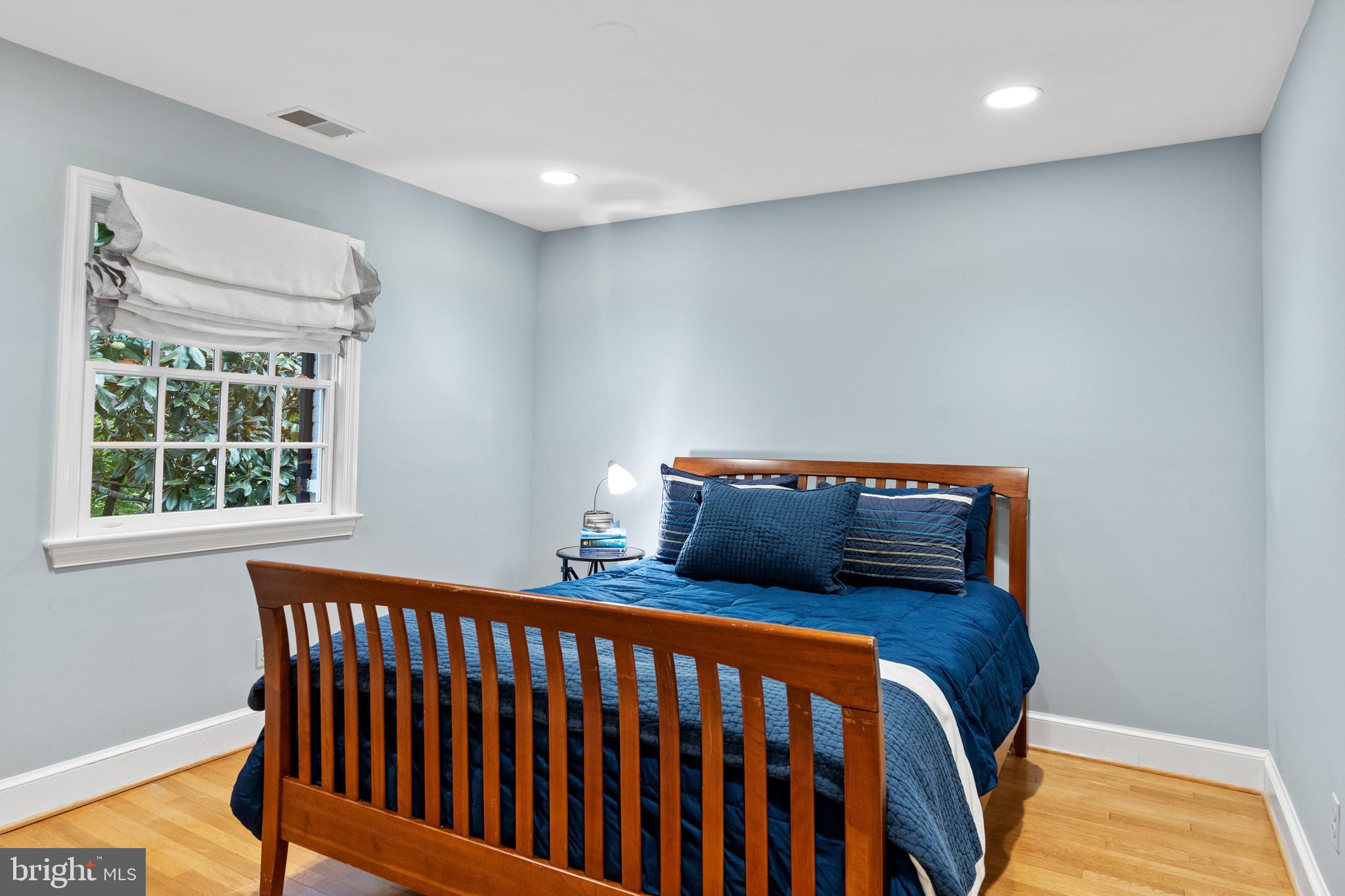 CHEVY CHASE VILLAGE - Residential