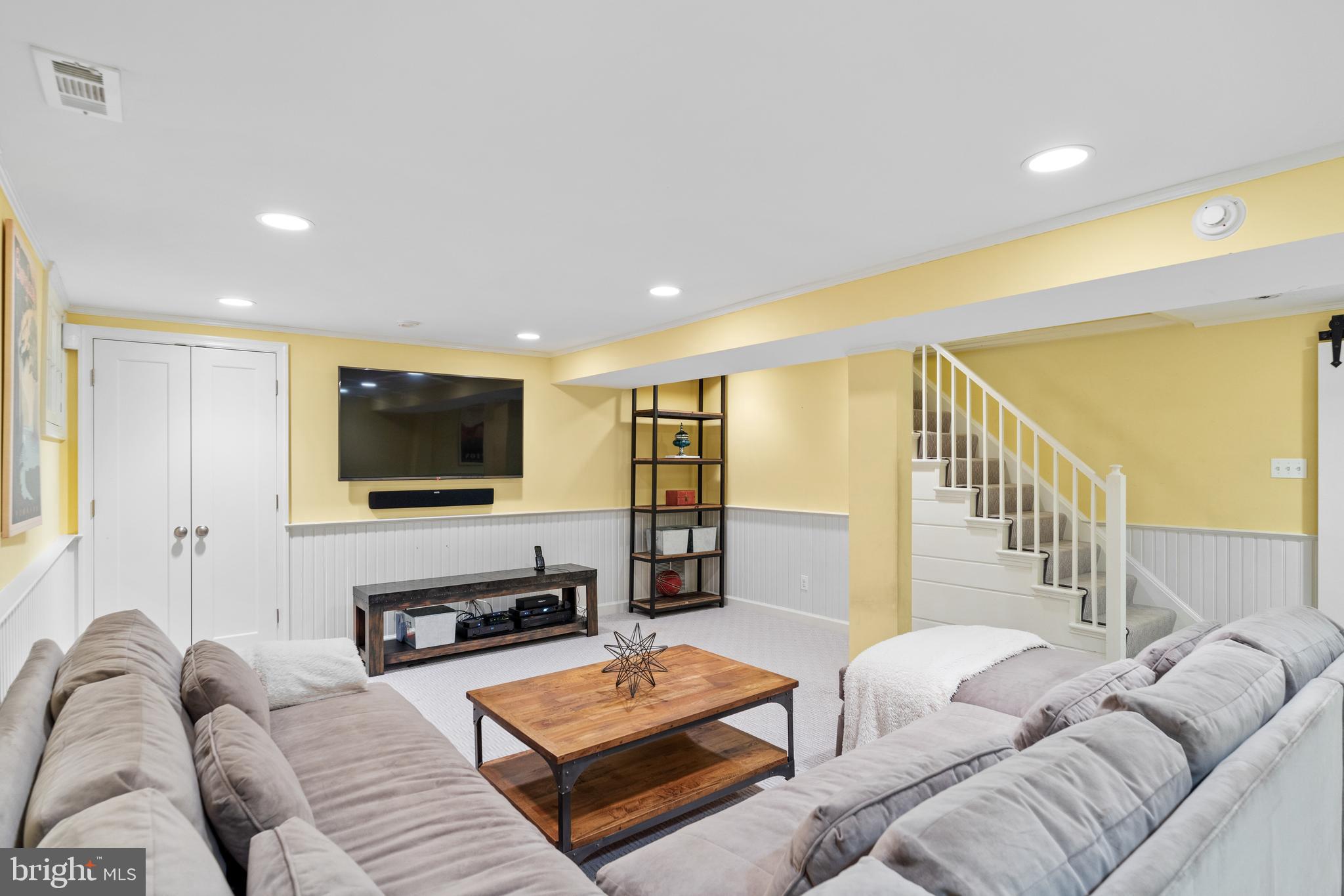 CHEVY CHASE VILLAGE - Residential