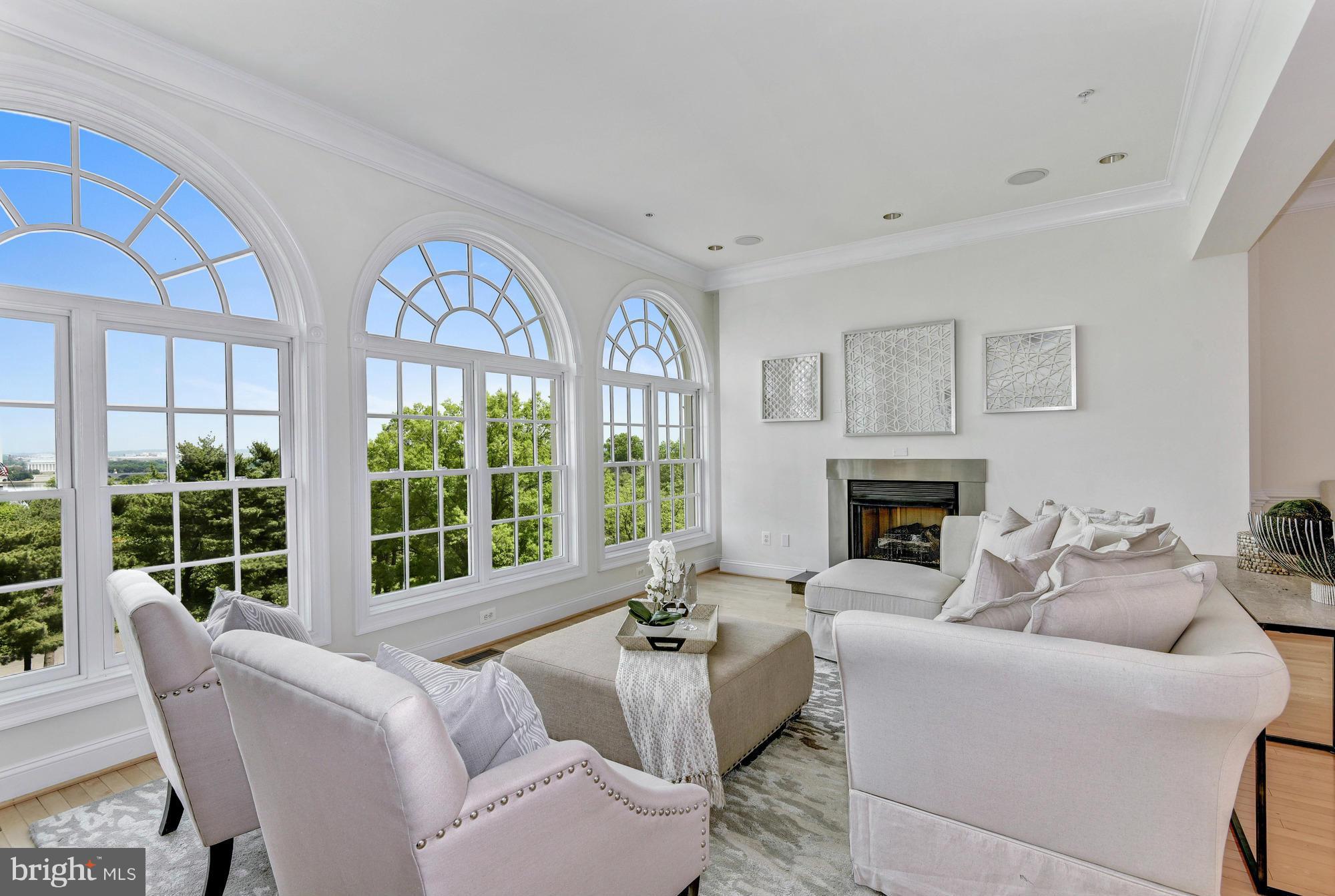 MONROE - Residential