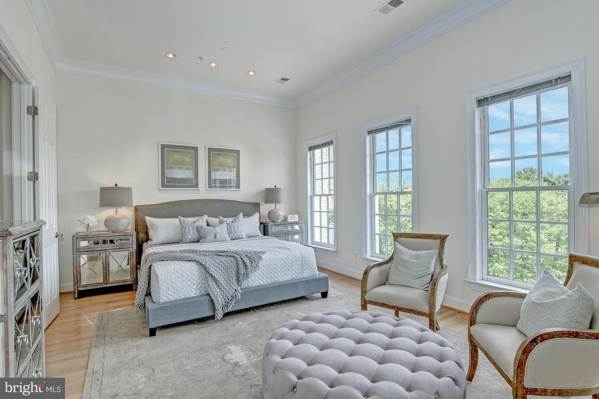 MONROE - Residential