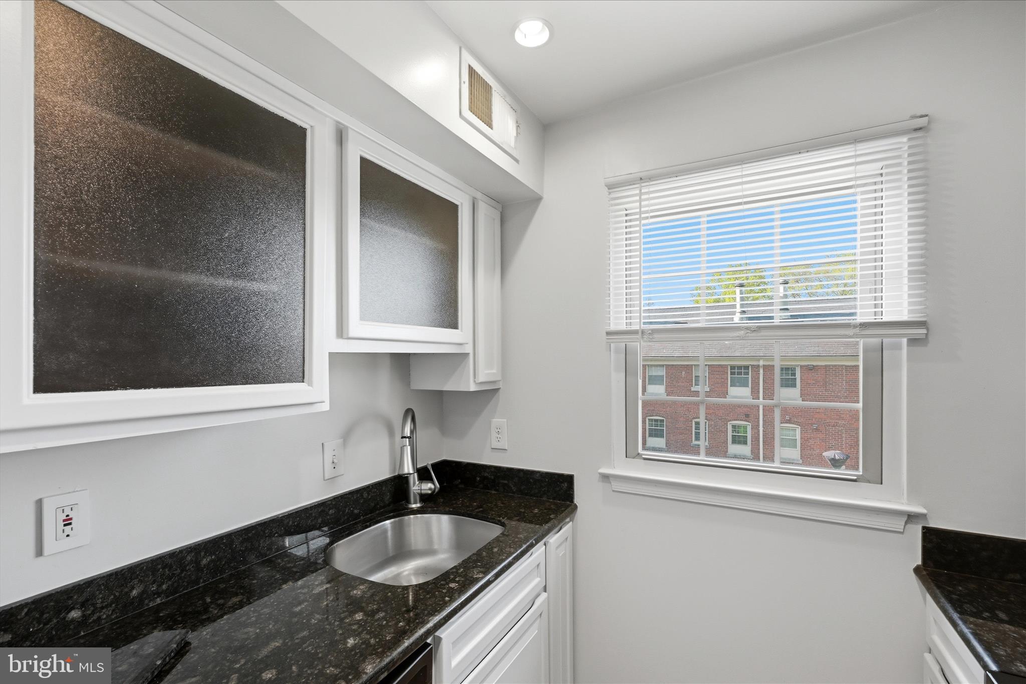 HARBOR TERRACE - Residential