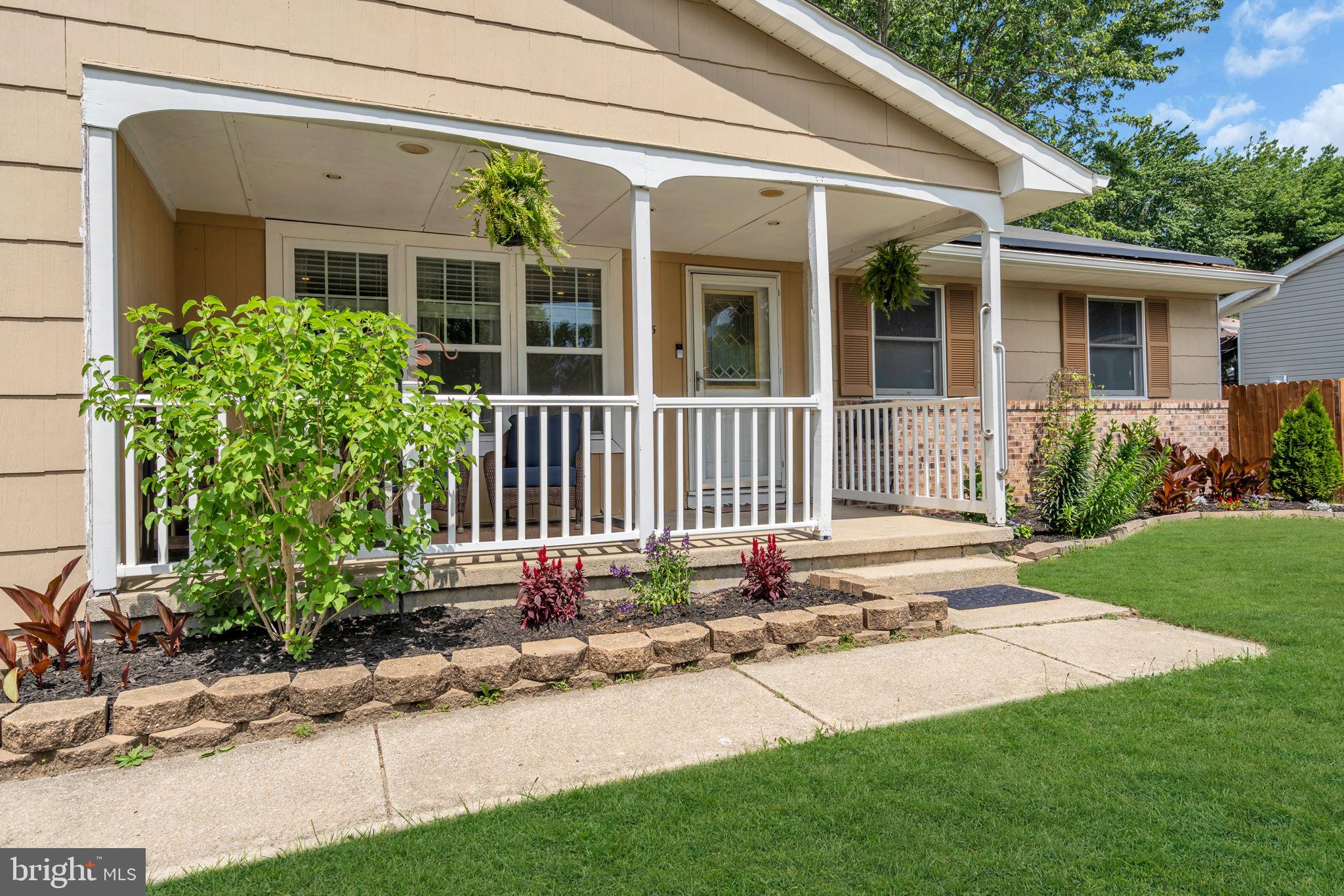 105 BOULDER LAKE DRIVE