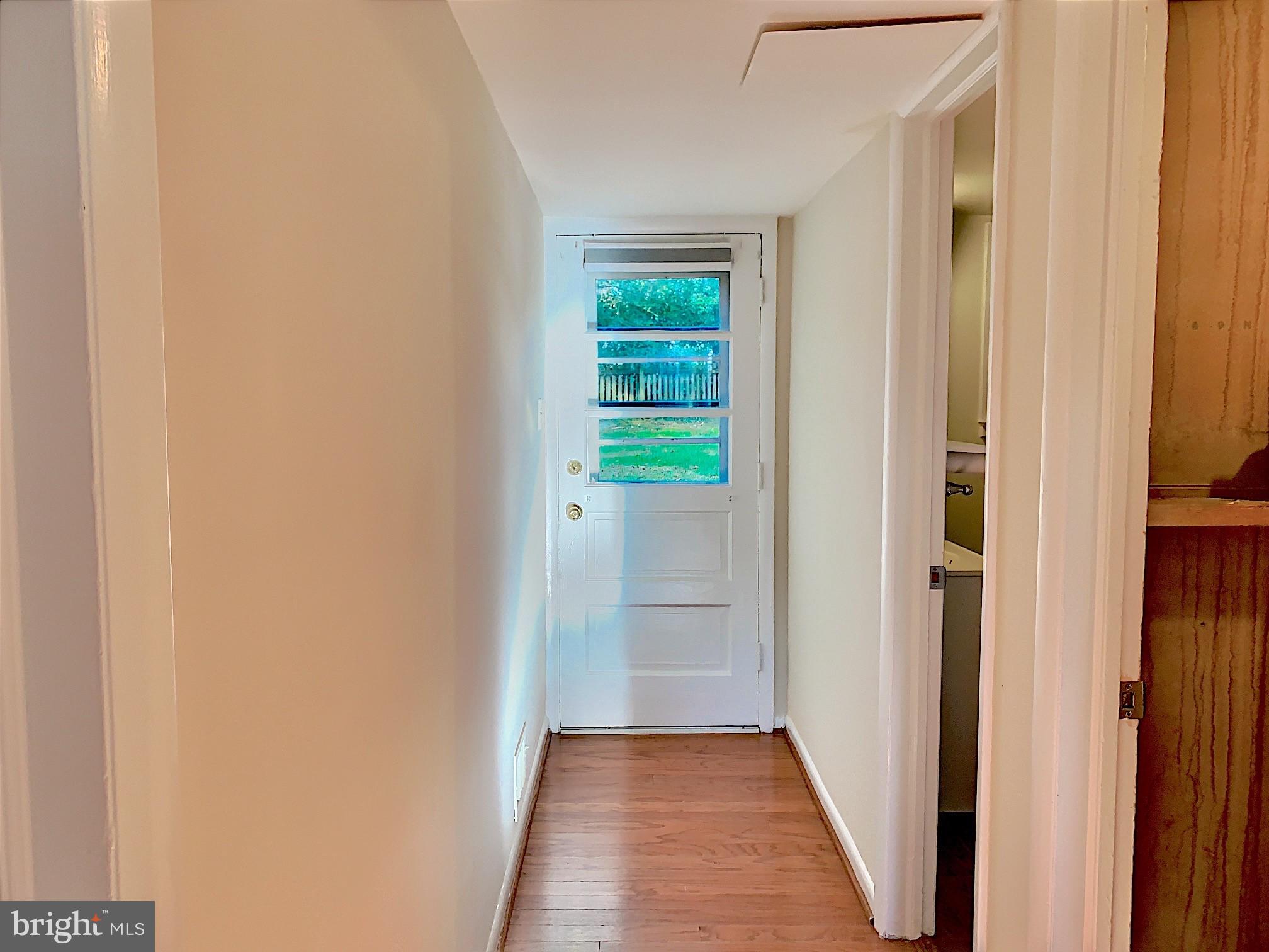 BROYHILL LANGLEY ESTATES - Residential Lease