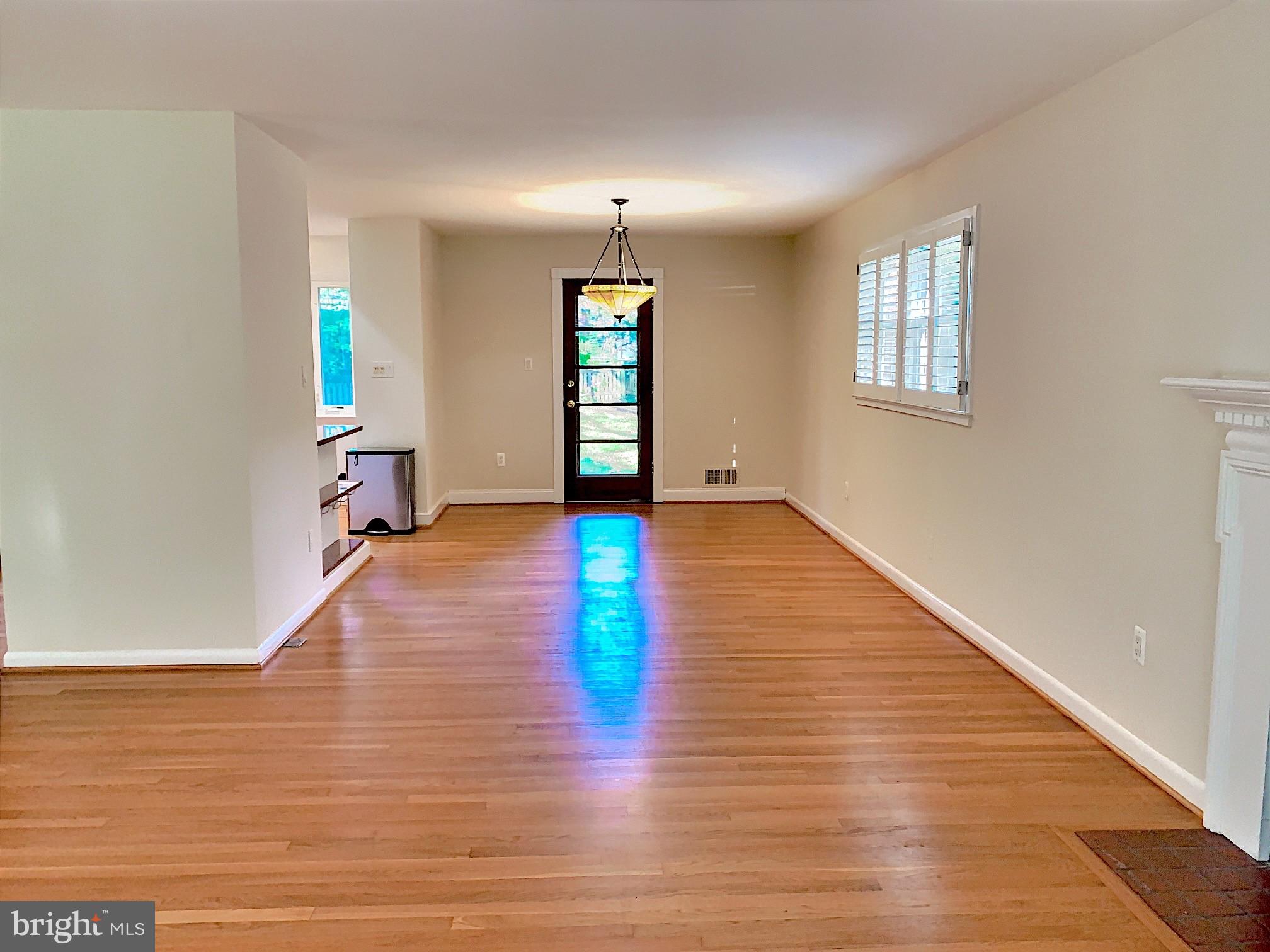 BROYHILL LANGLEY ESTATES - Residential Lease