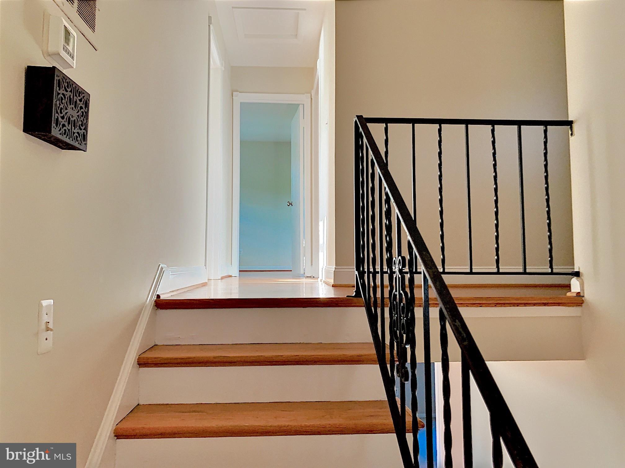 BROYHILL LANGLEY ESTATES - Residential Lease