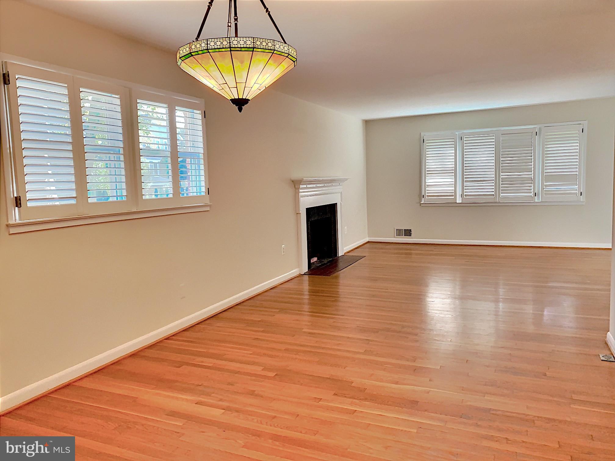 BROYHILL LANGLEY ESTATES - Residential Lease