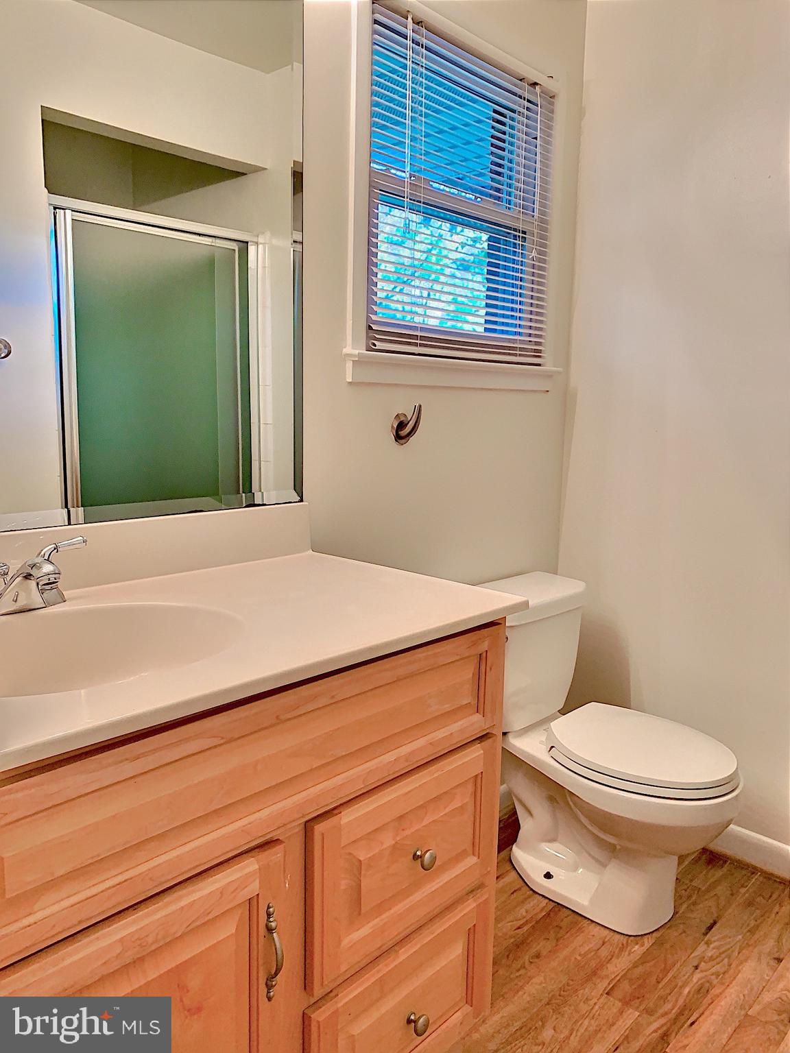 BROYHILL LANGLEY ESTATES - Residential Lease