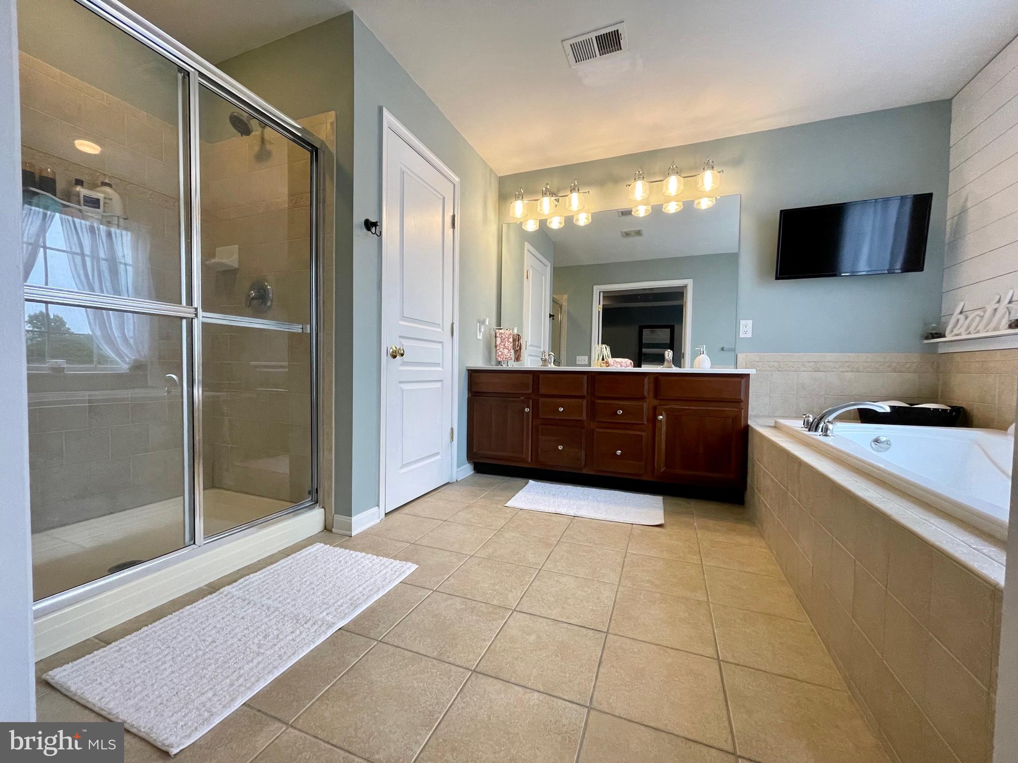 BEDMINSTER SQUARE - Residential Lease