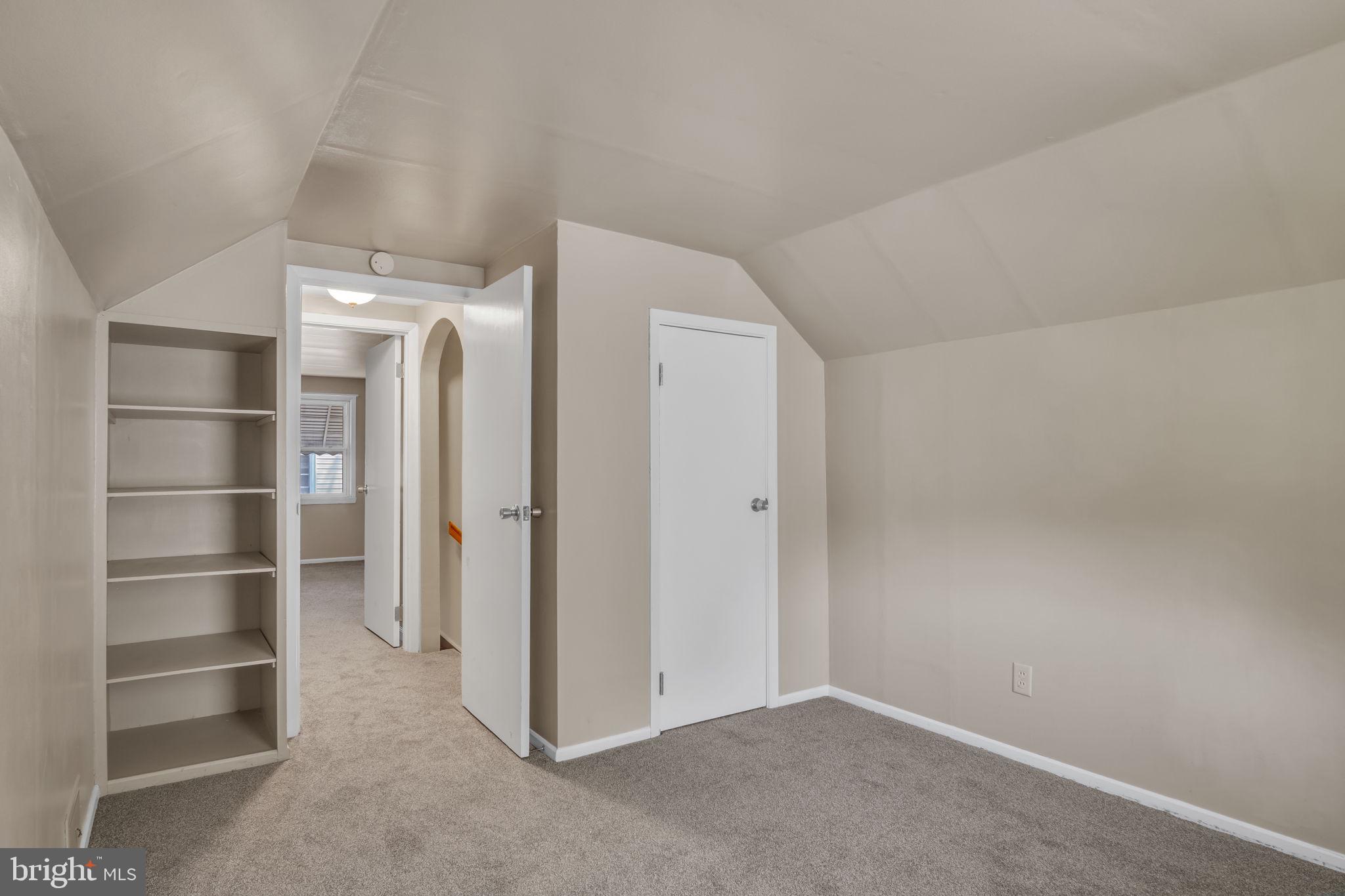 OAK HILLS - Residential