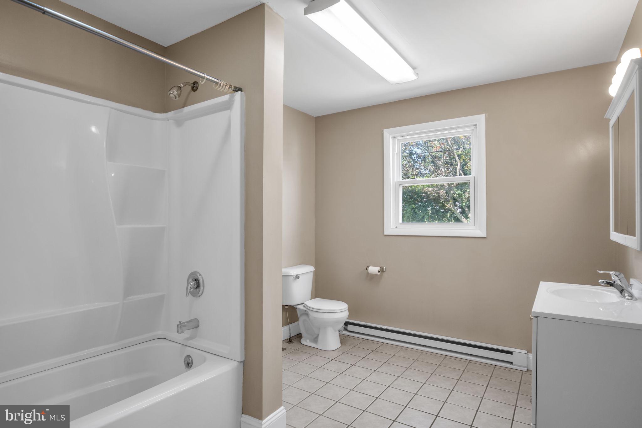 OAK HILLS - Residential