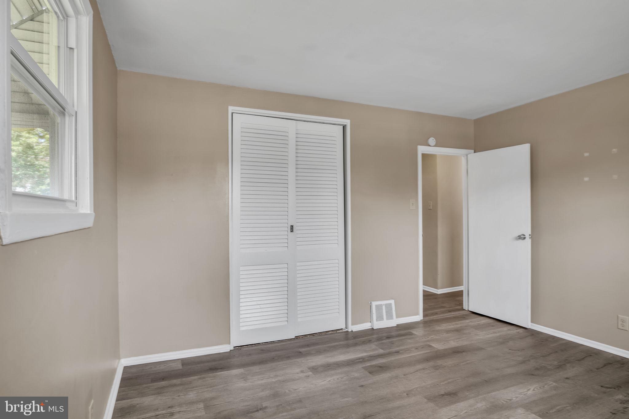 OAK HILLS - Residential