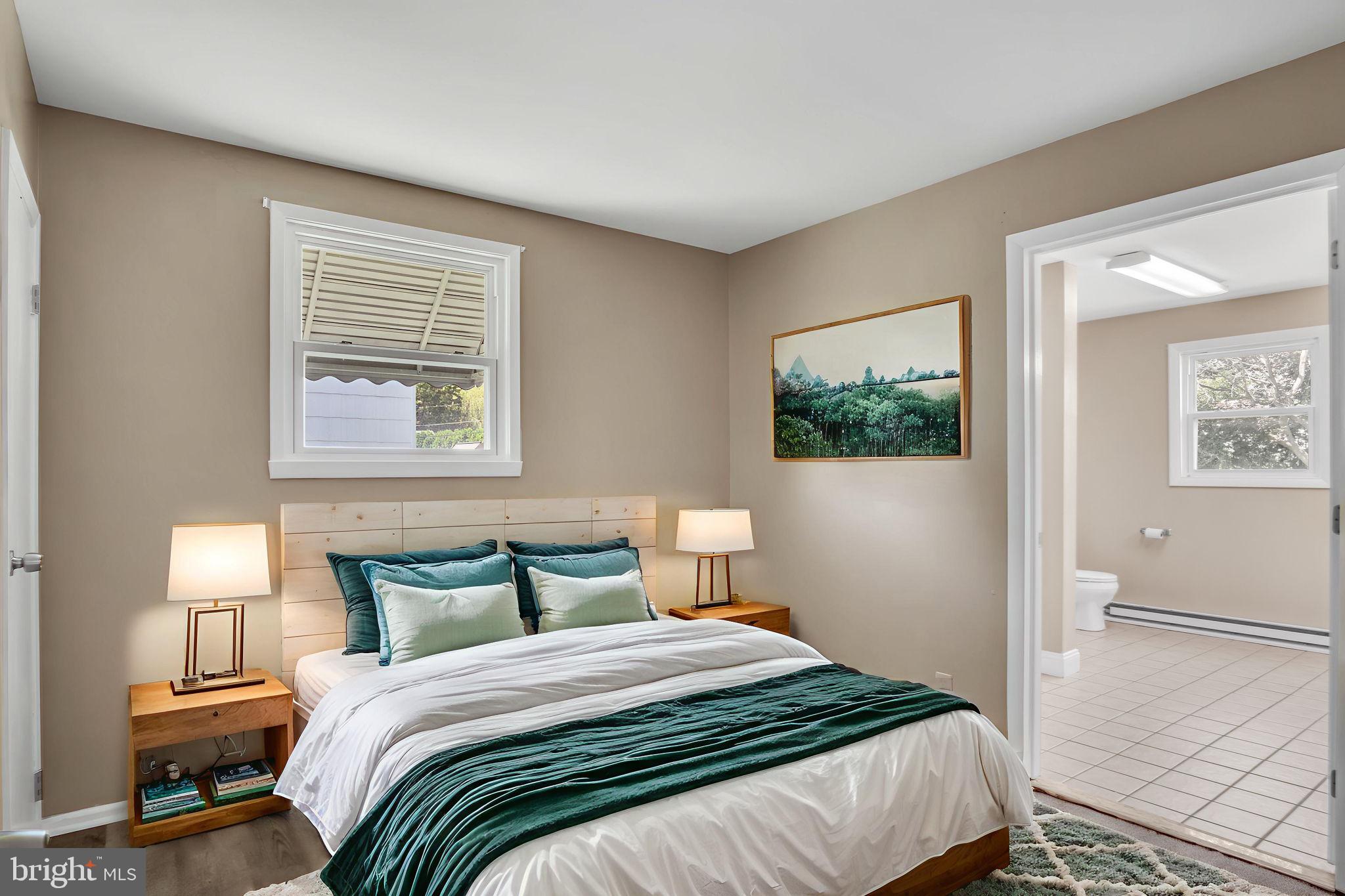 OAK HILLS - Residential