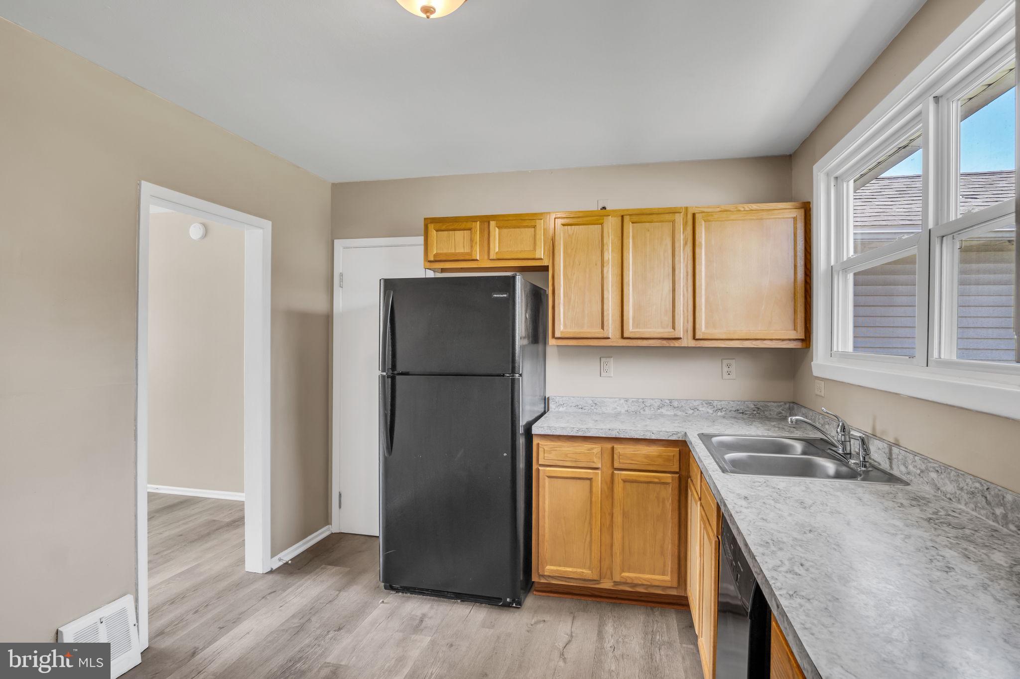 OAK HILLS - Residential