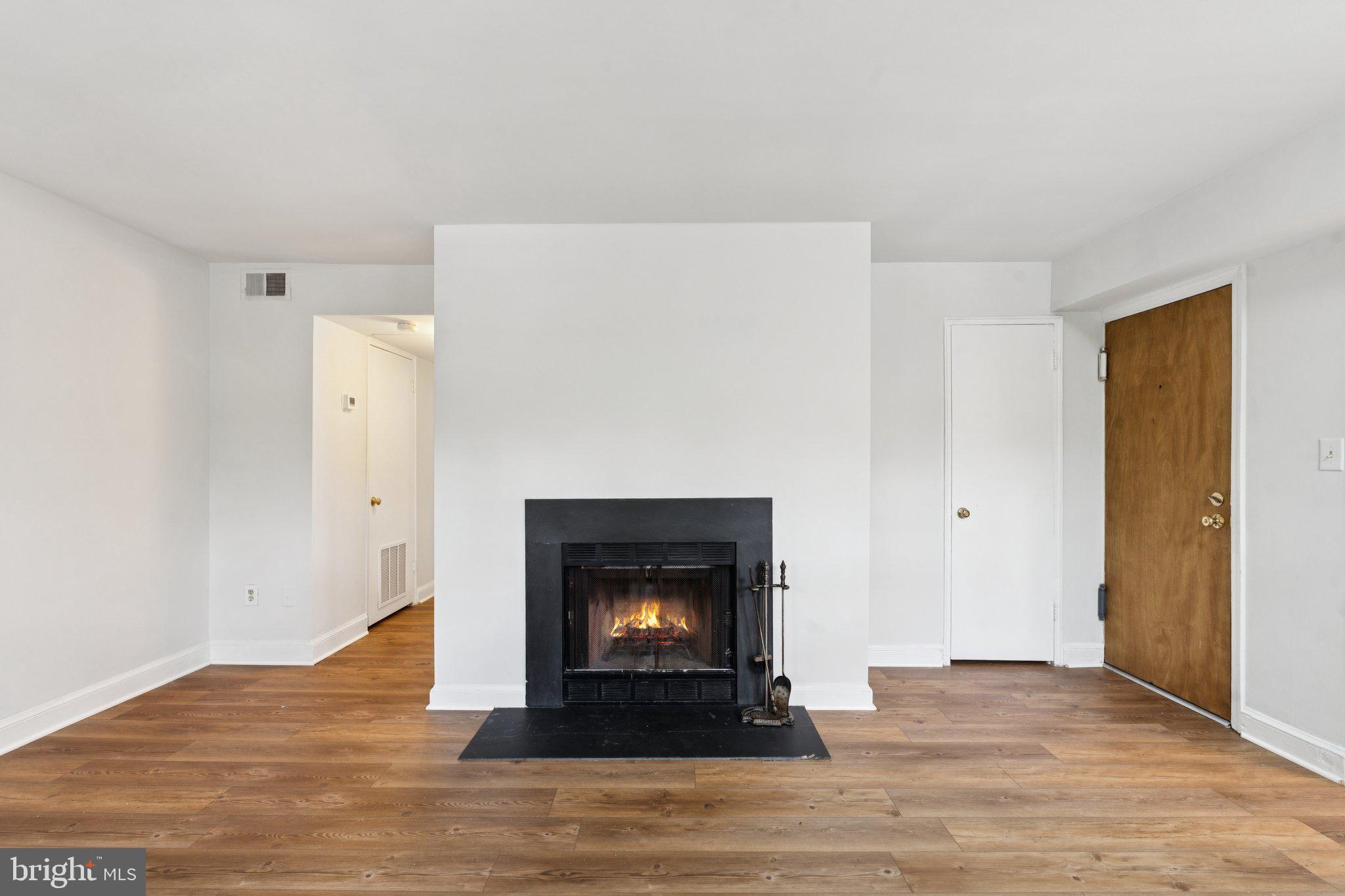 2107 N SCOTT STREET 70