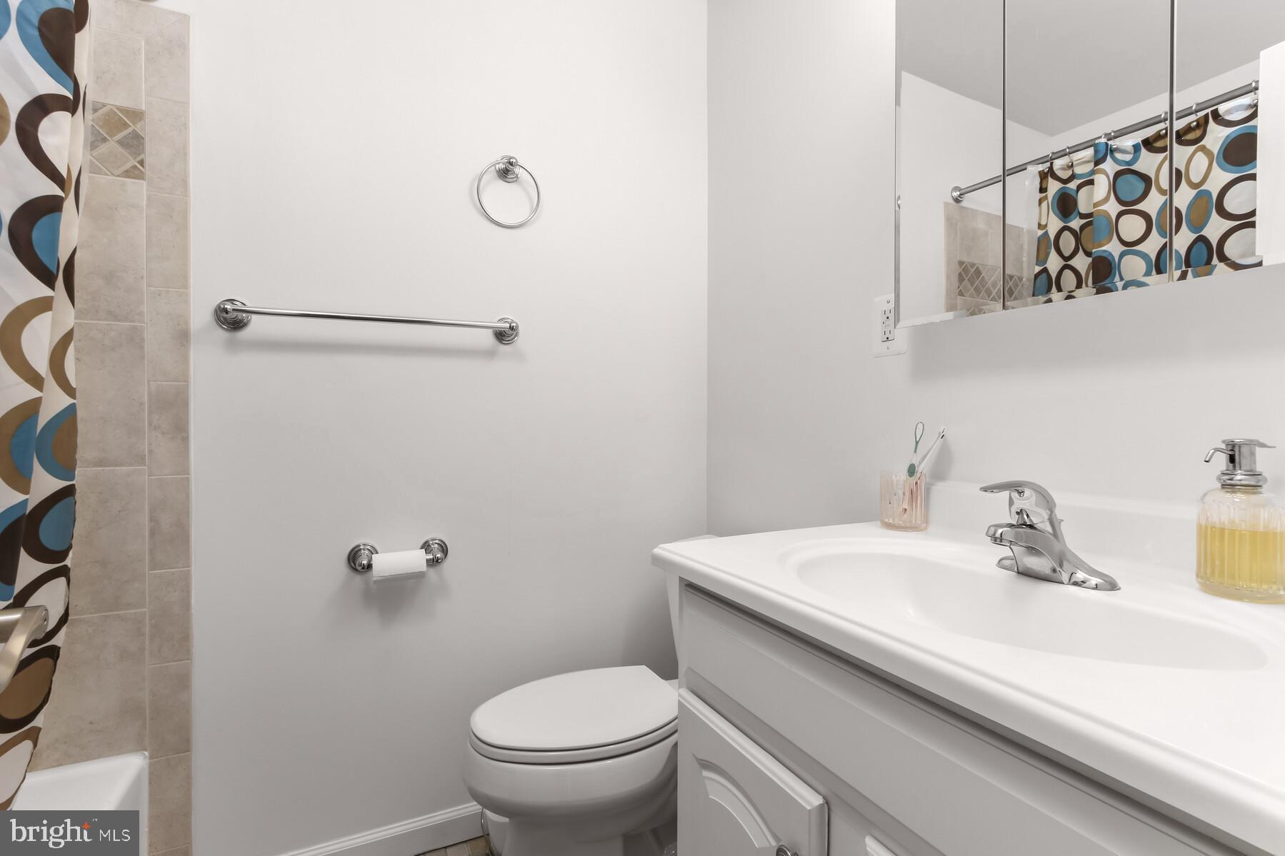 MONTPELIER WEST-PLAT 3> - Residential