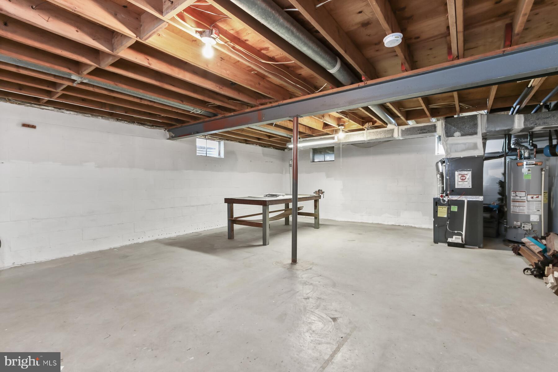 MONTPELIER WEST-PLAT 3> - Residential