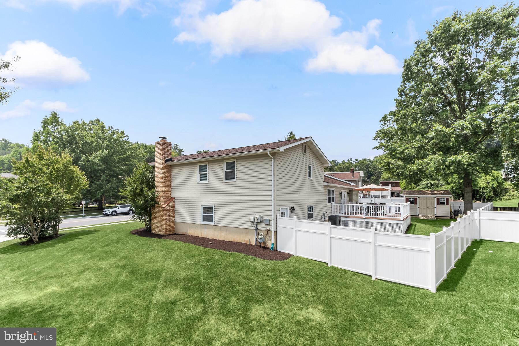 MONTPELIER WEST-PLAT 3> - Residential