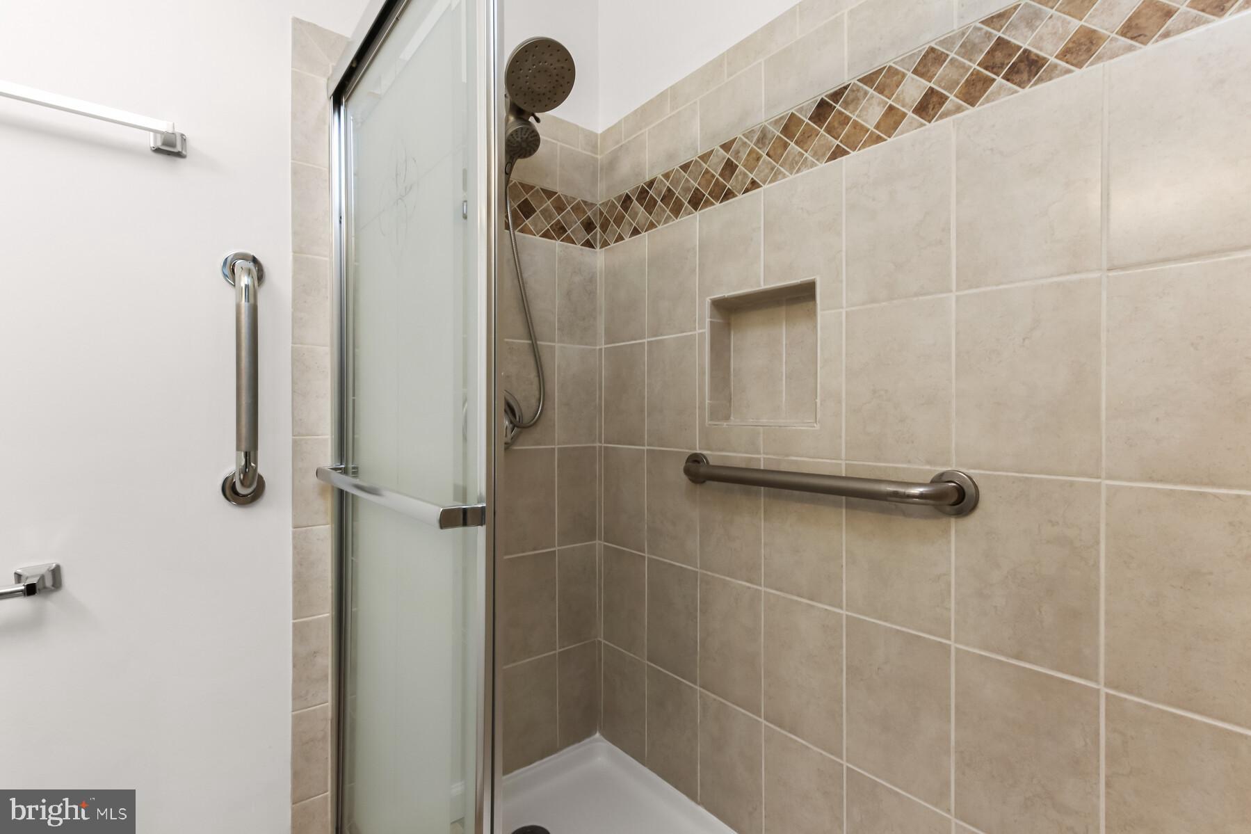 MONTPELIER WEST-PLAT 3> - Residential