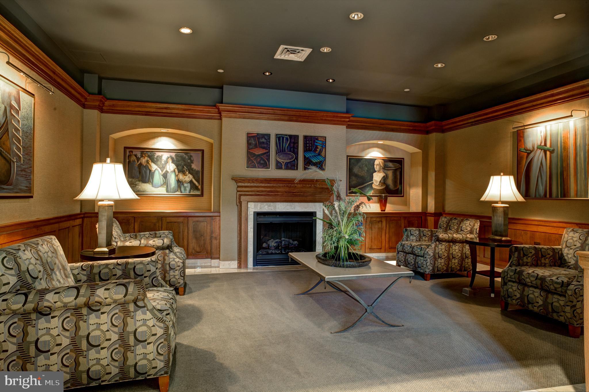 CARLTON HOUSE - Residential Lease