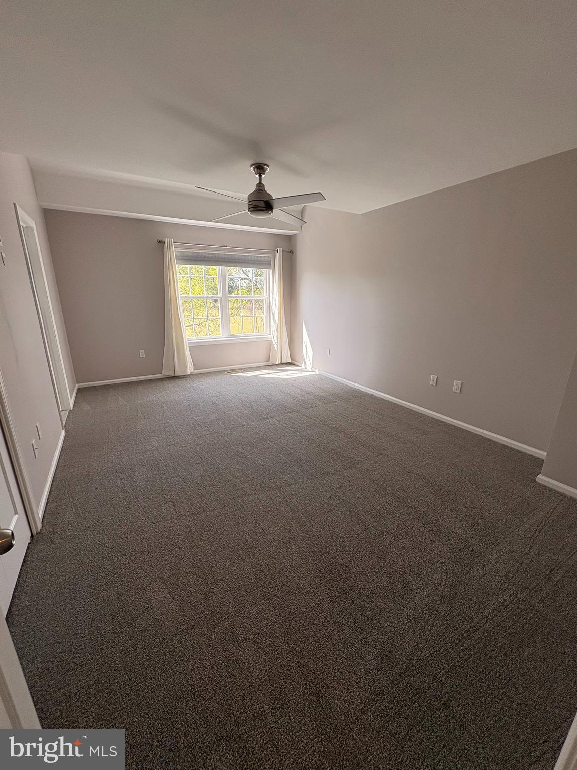 MEWS AT VALLEY FOR - Residential Lease