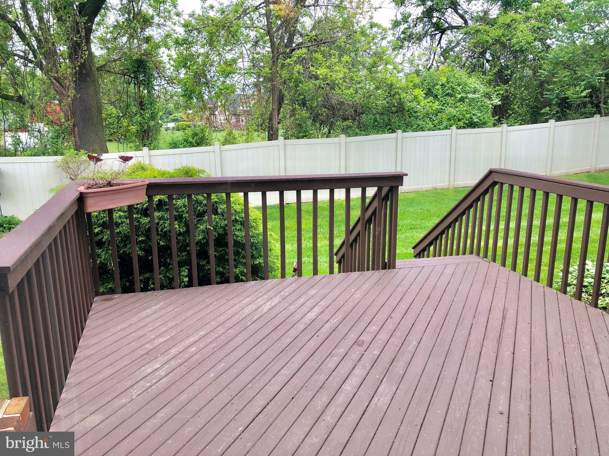 MEWS AT VALLEY FOR - Residential Lease