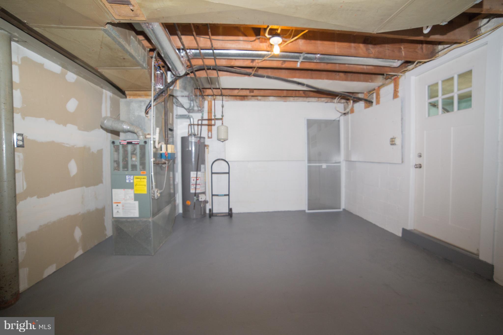 RIDGELEIGH - Residential Lease