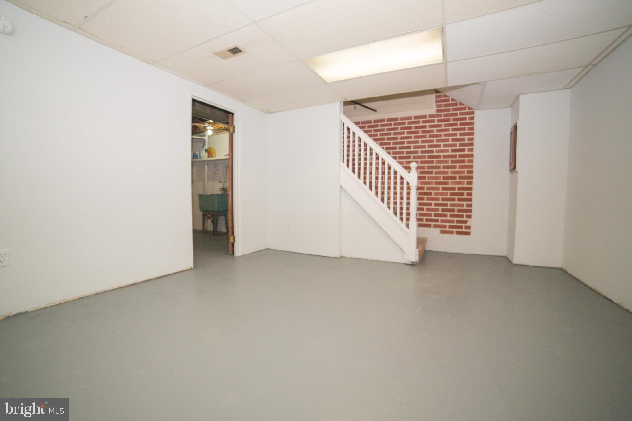 RIDGELEIGH - Residential Lease