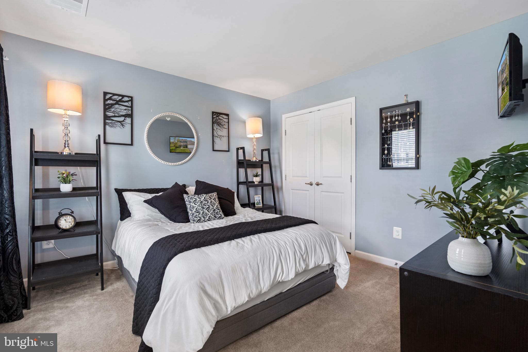 BROOKFIELD ON THE POTOMAC - Residential
