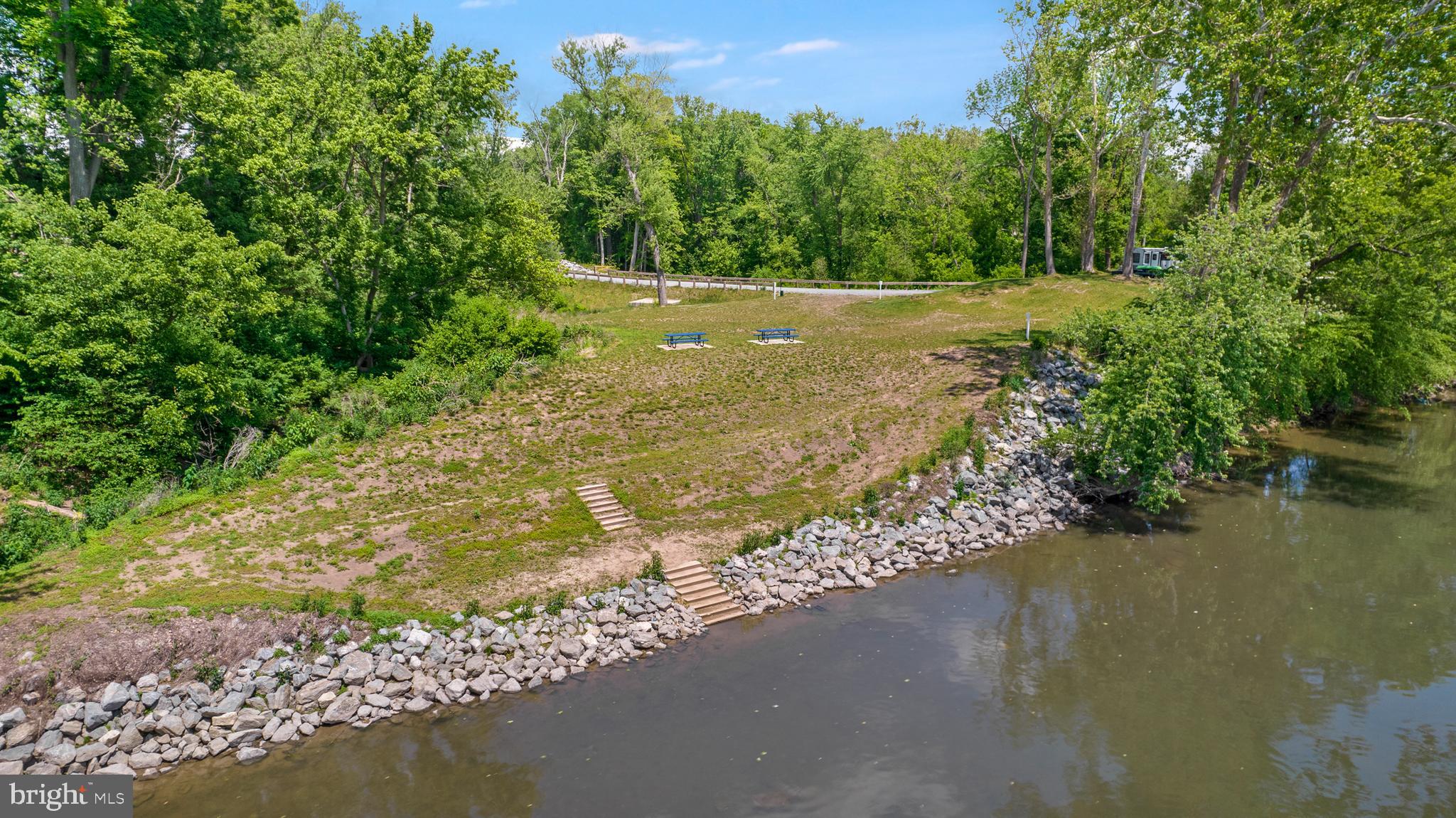 BROOKFIELD ON THE POTOMAC - Residential