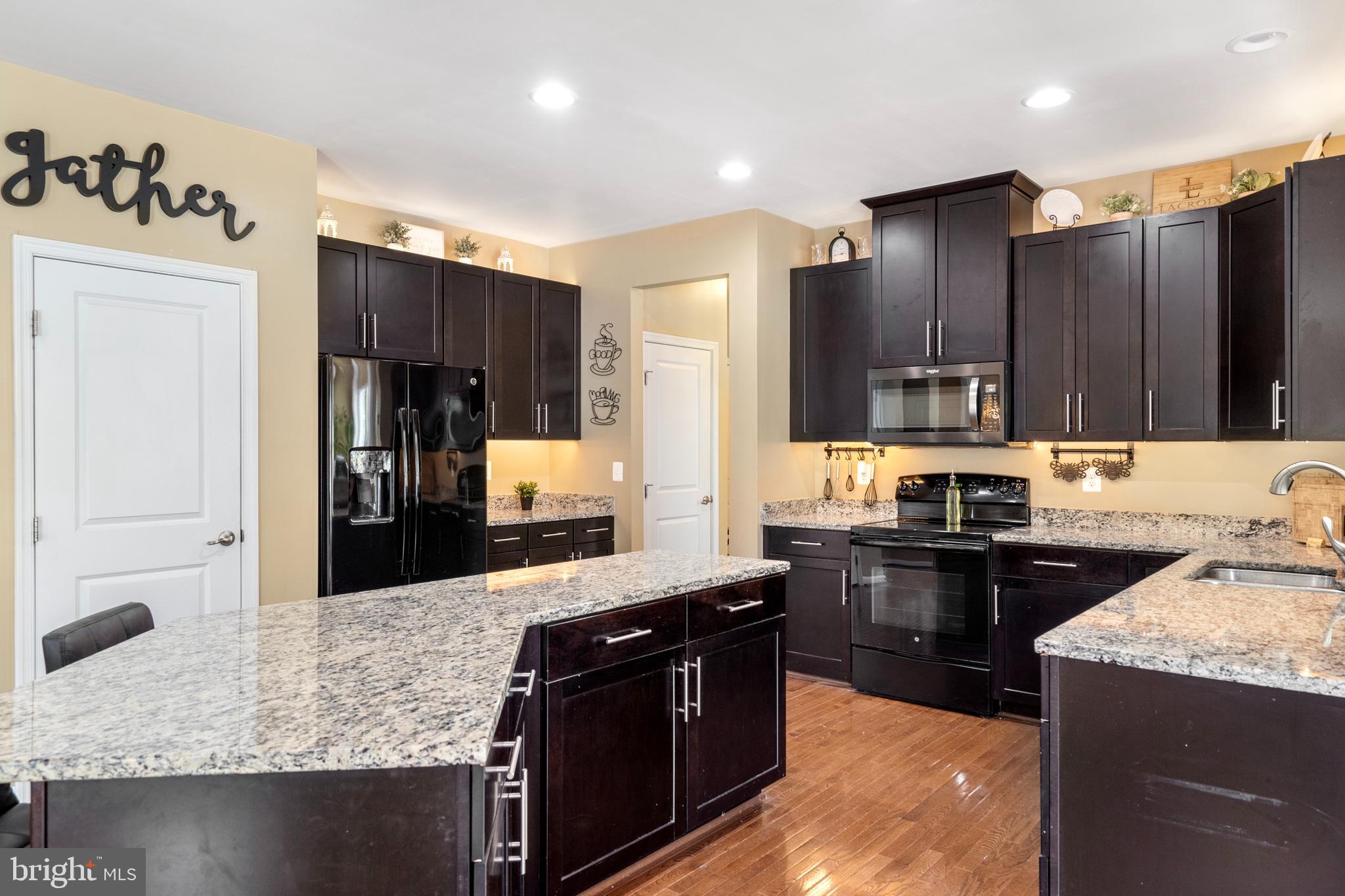 BROOKFIELD ON THE POTOMAC - Residential