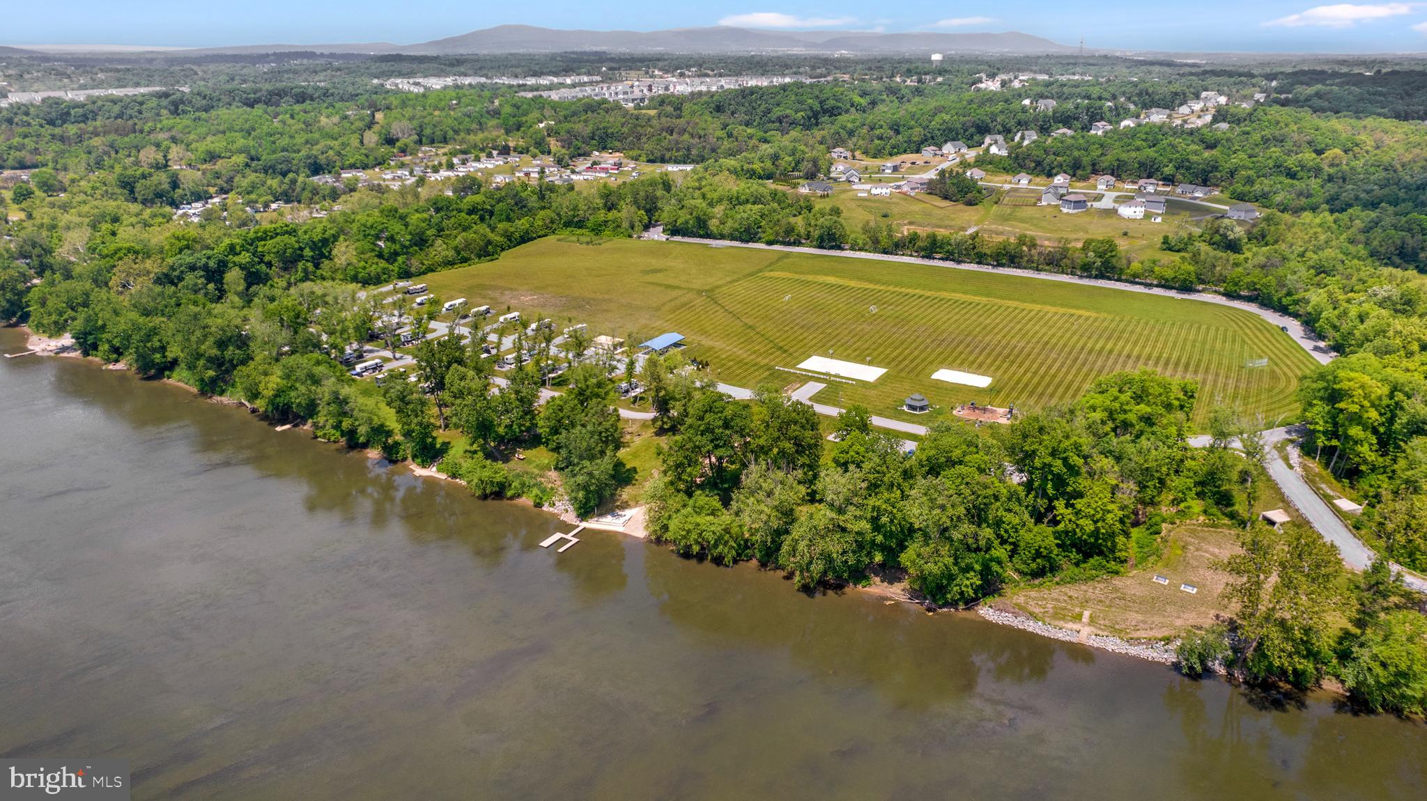 BROOKFIELD ON THE POTOMAC - Residential