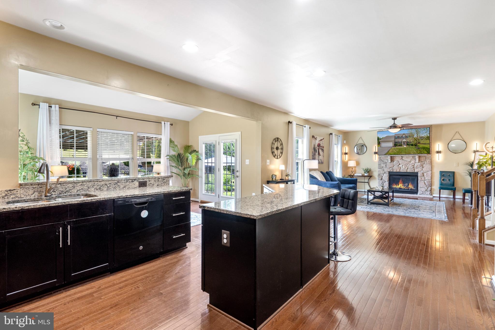 BROOKFIELD ON THE POTOMAC - Residential