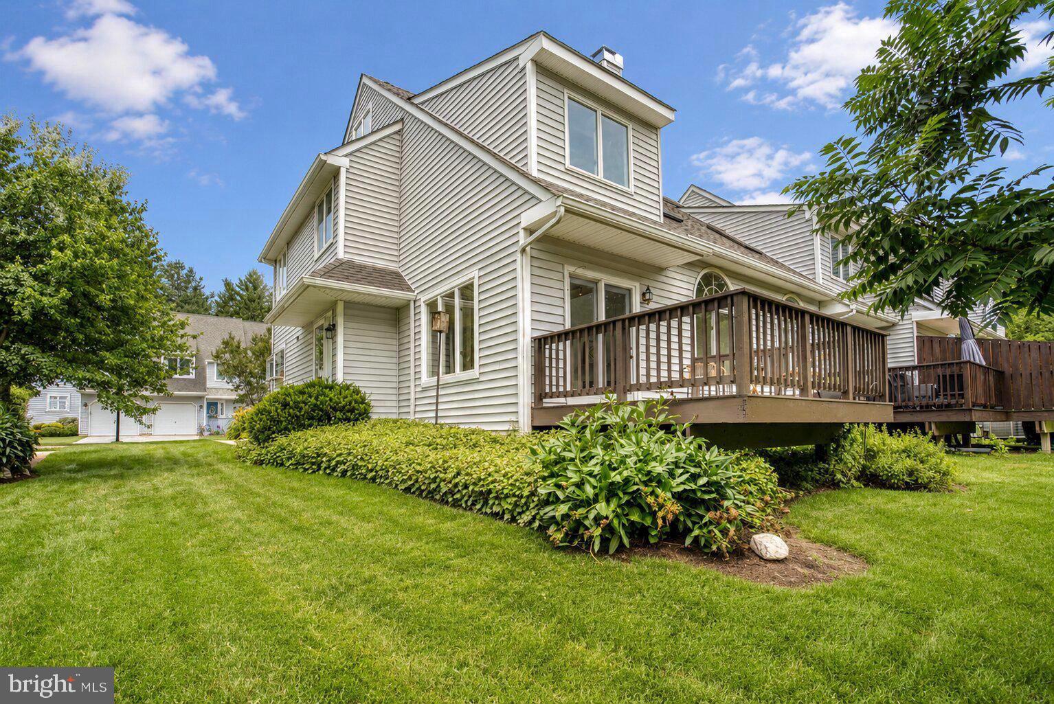101 E THOMAS COURT