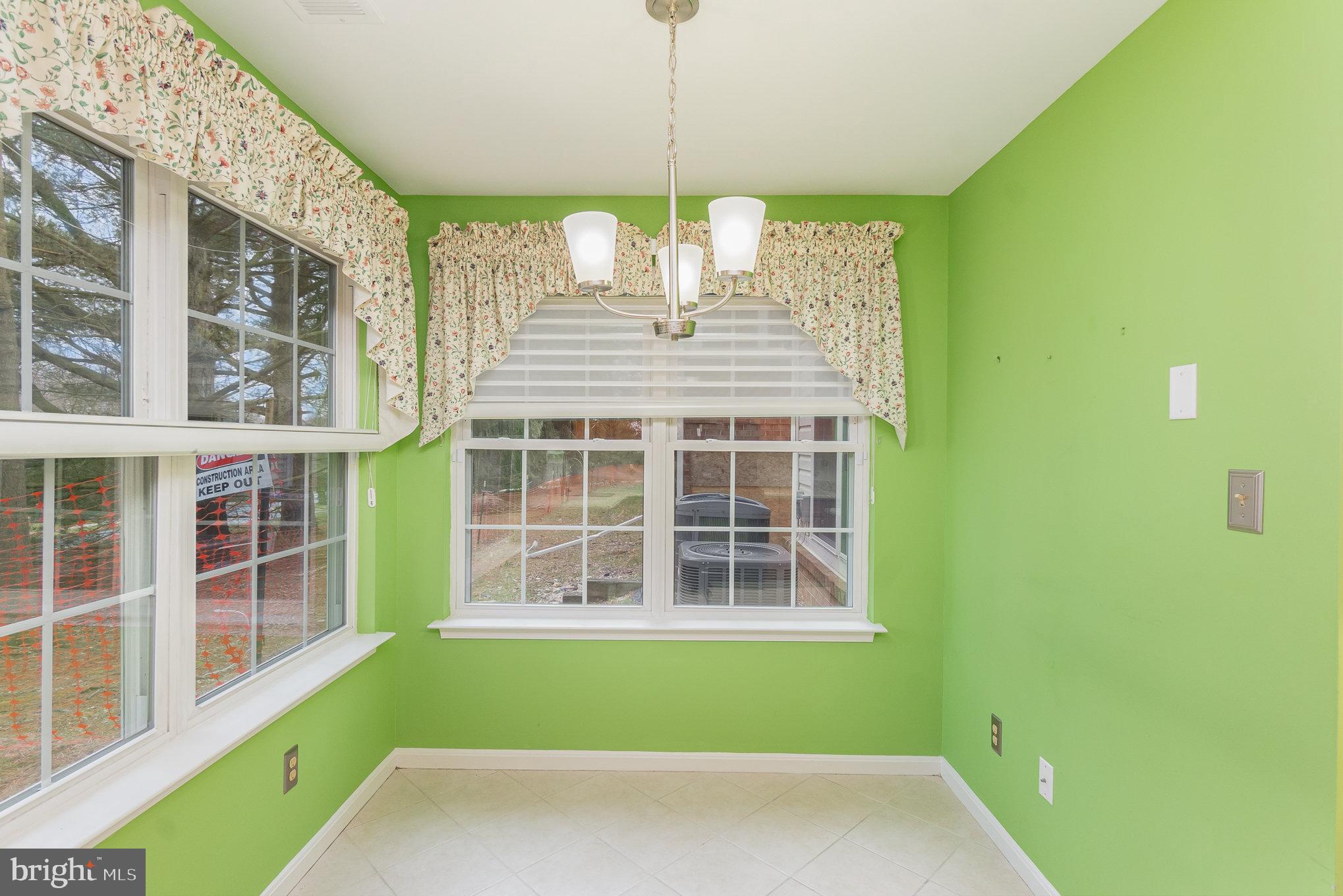 TAYLOR RIDGE CONDOMINIUMS - Residential Lease