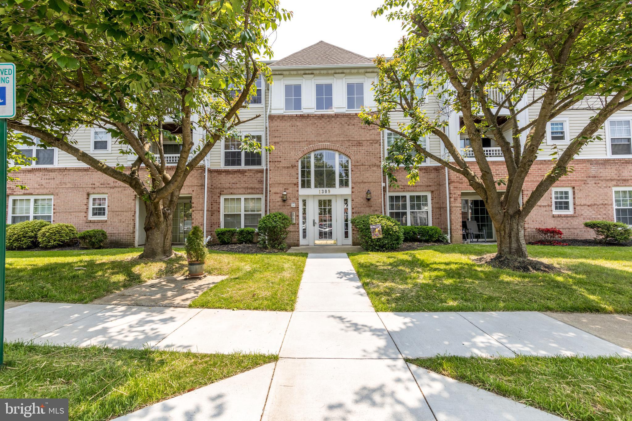 TAYLOR RIDGE CONDOMINIUMS - Residential Lease