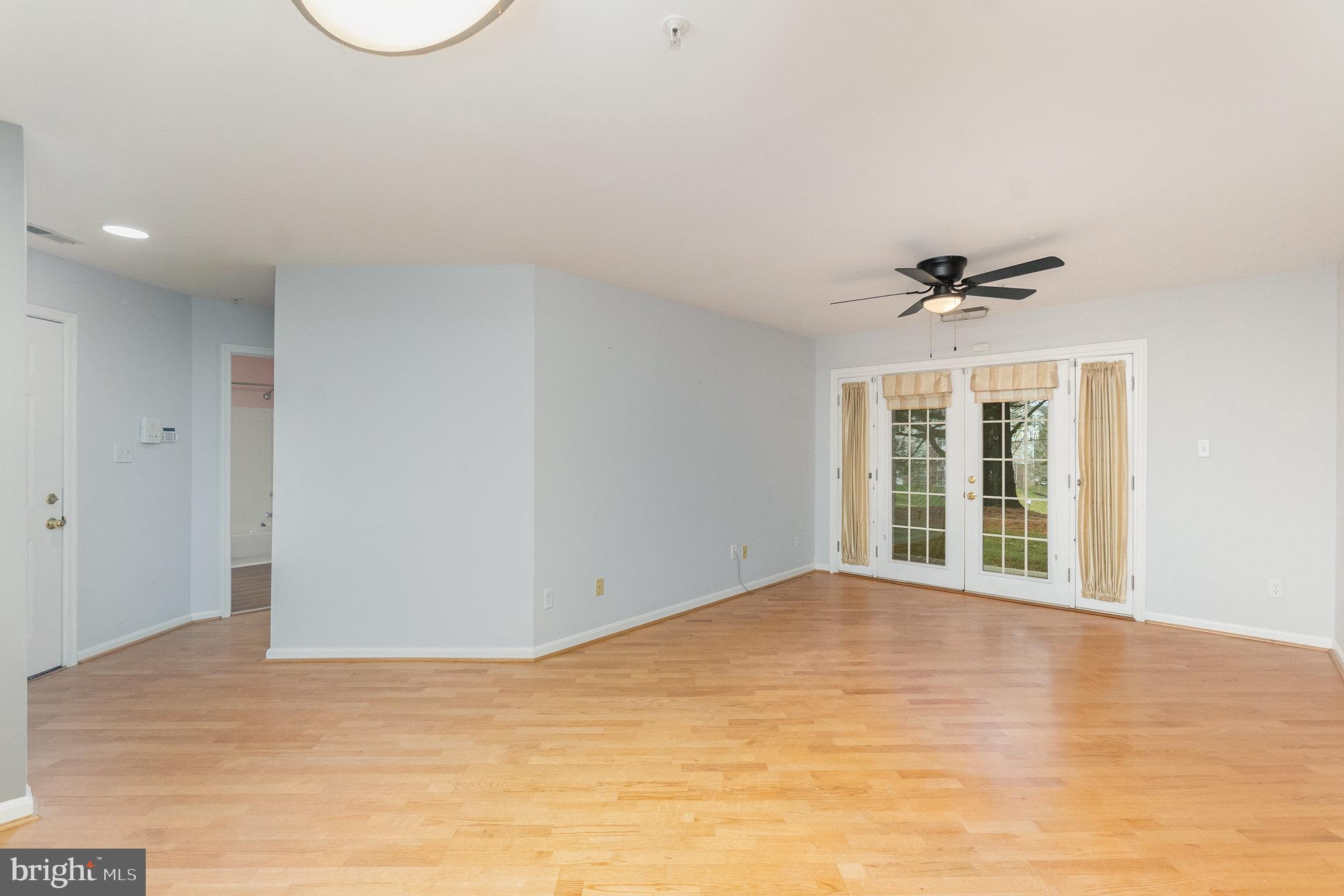 TAYLOR RIDGE CONDOMINIUMS - Residential Lease