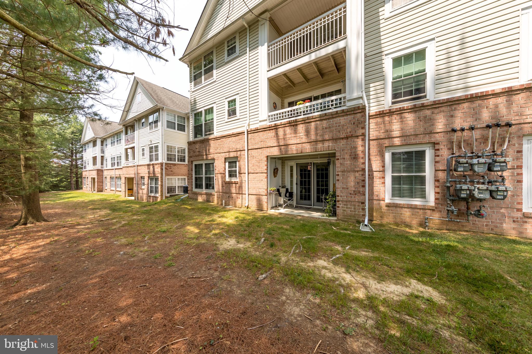 TAYLOR RIDGE CONDOMINIUMS - Residential Lease