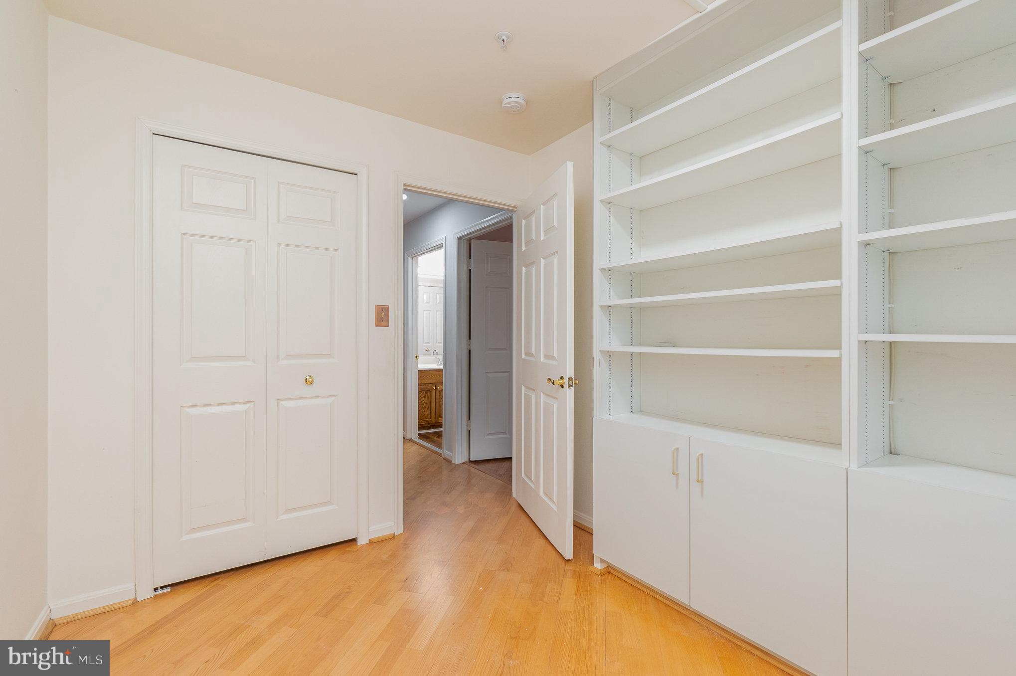 TAYLOR RIDGE CONDOMINIUMS - Residential Lease