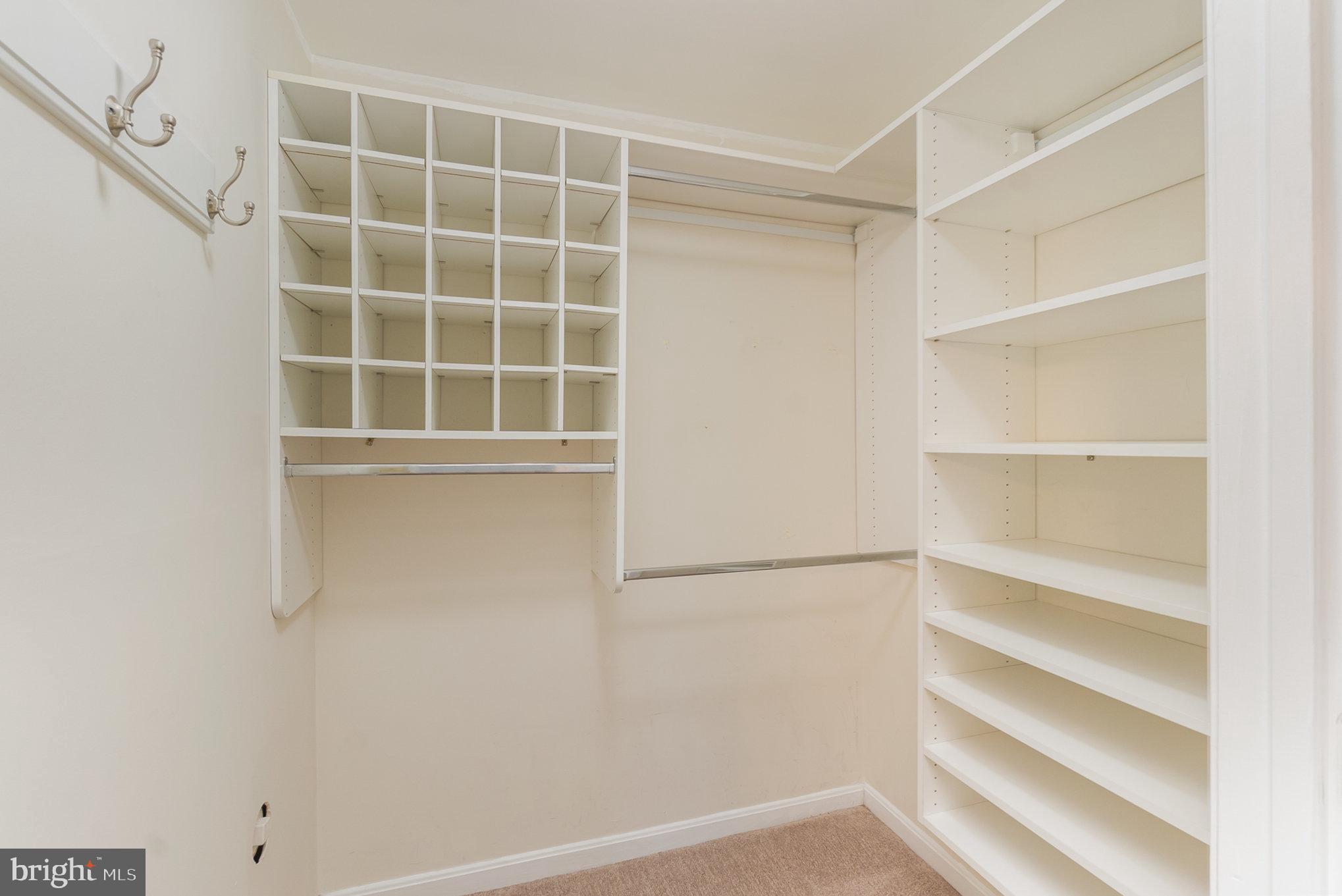 TAYLOR RIDGE CONDOMINIUMS - Residential Lease