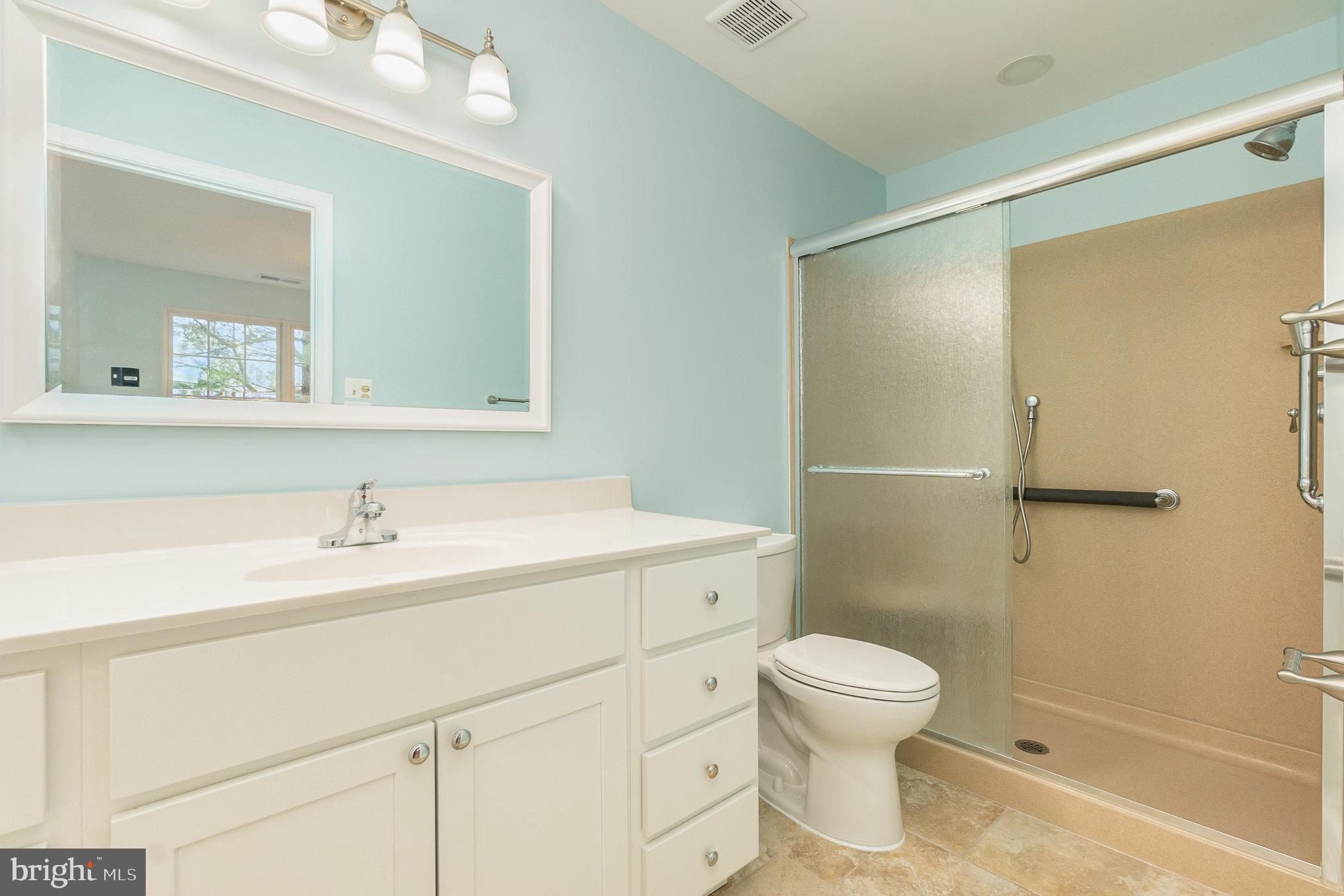 TAYLOR RIDGE CONDOMINIUMS - Residential Lease