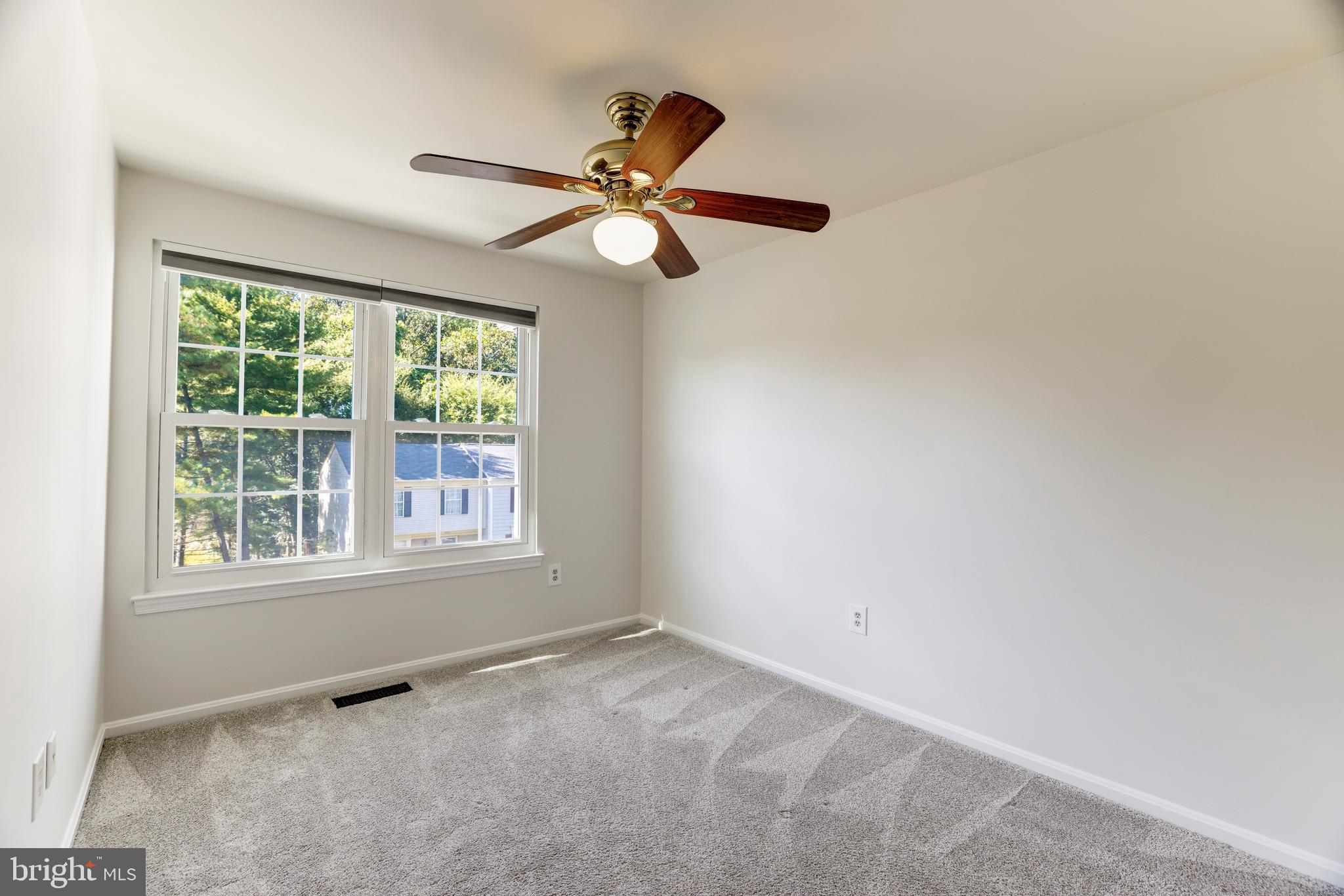 LONGMEAD - Residential