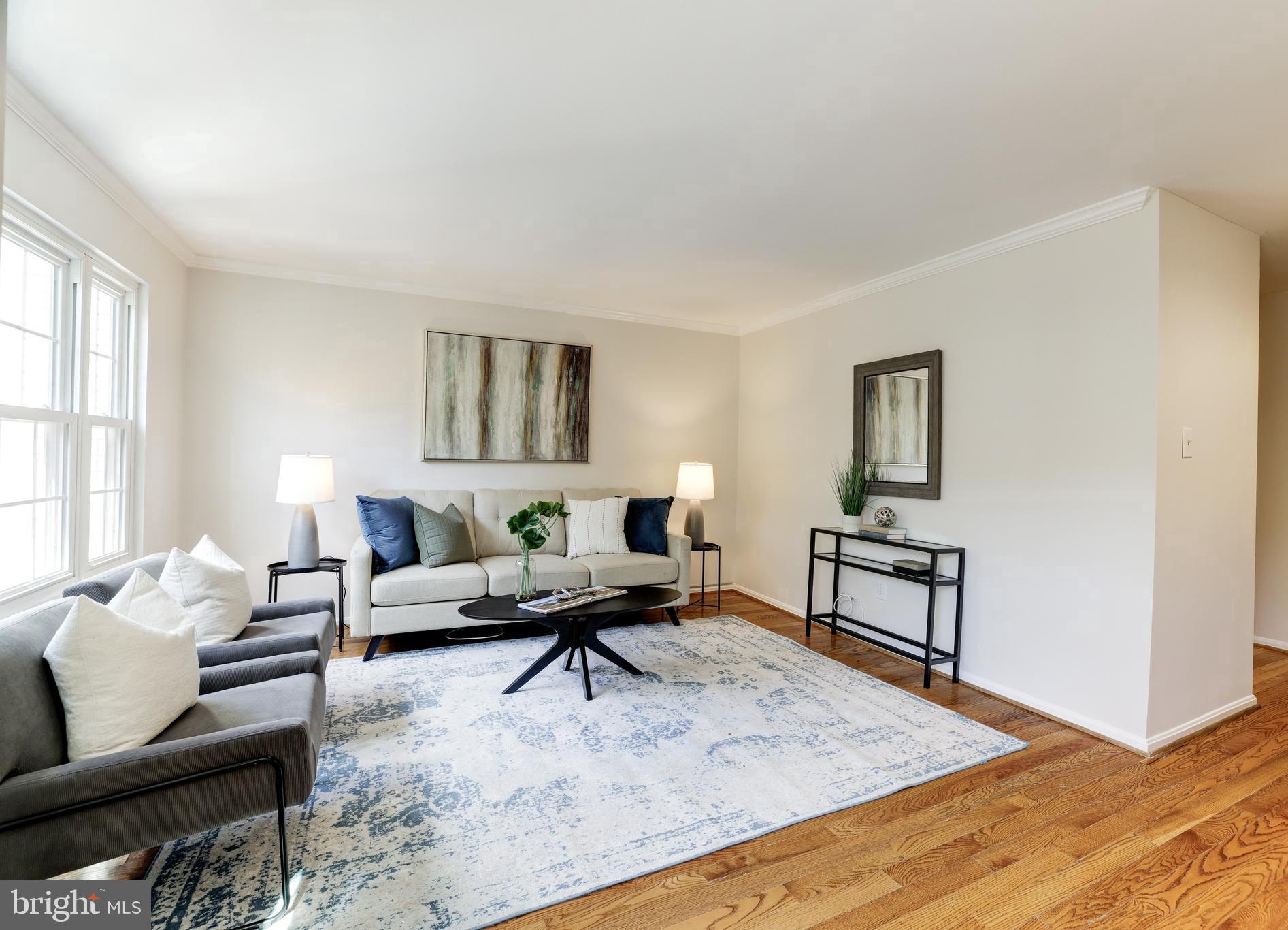 LONGMEAD - Residential