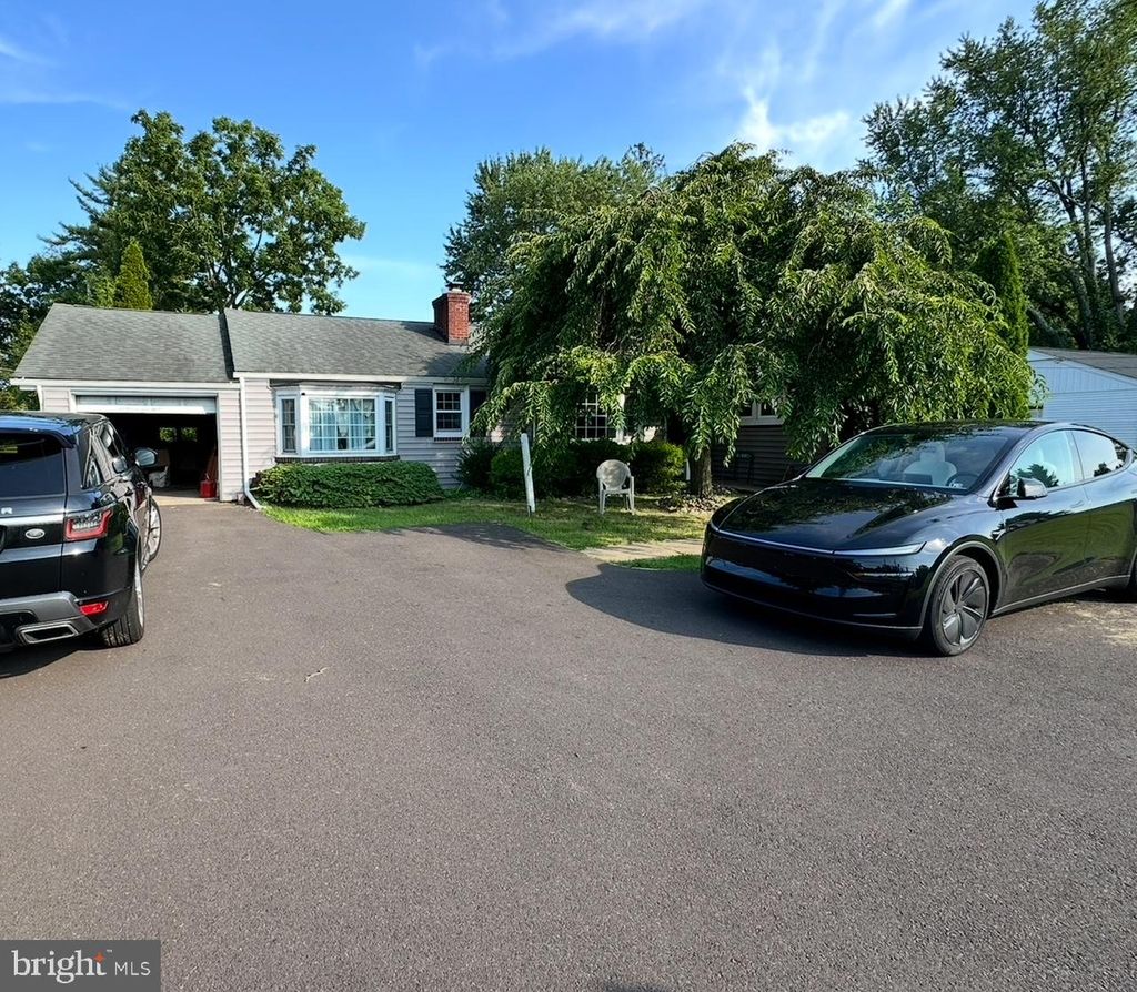 Photo of 1107 Lansdale Avenue, LANSDALE, PA 19446 (MLS # PAMC2149946)