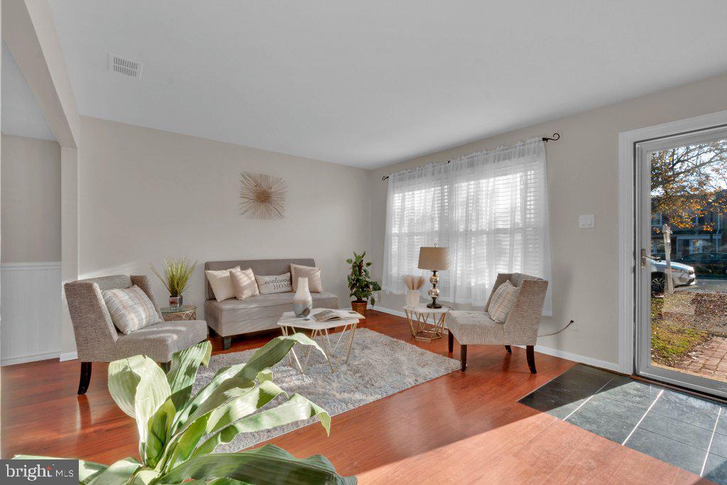 RUMSEY ISLAND - Residential