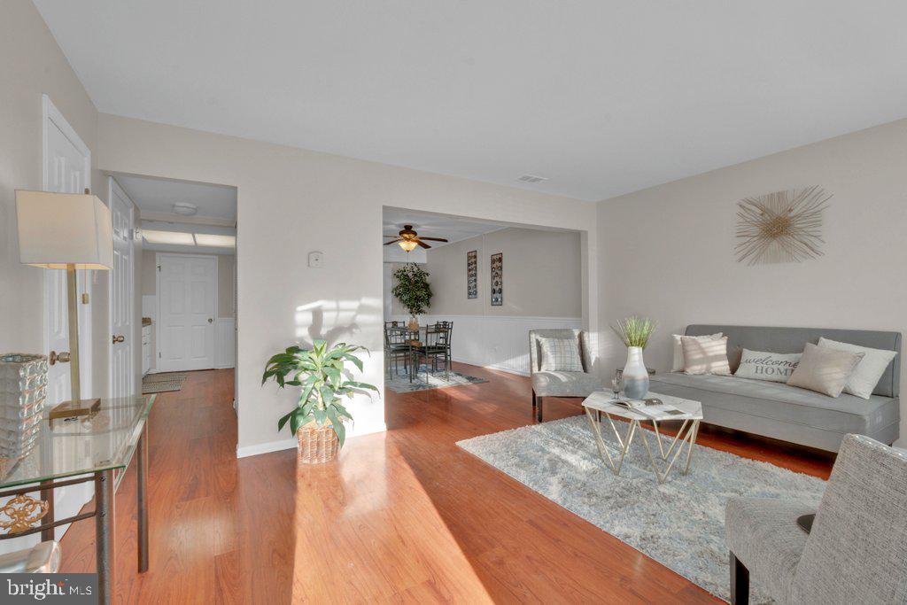 RUMSEY ISLAND - Residential