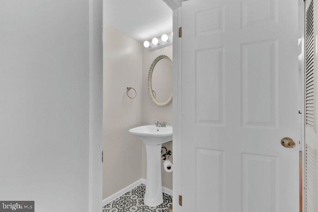 RUMSEY ISLAND - Residential