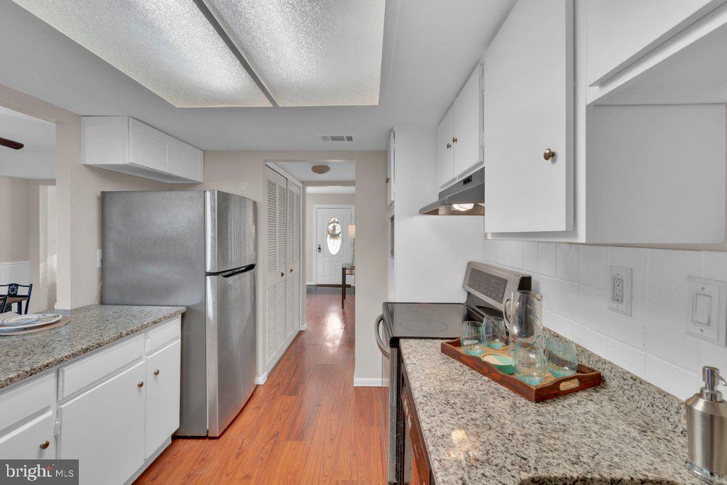 RUMSEY ISLAND - Residential