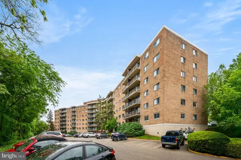 309 Florence Avenue Unit 229N, Jenkintown, PA MLS: PAMC2155194