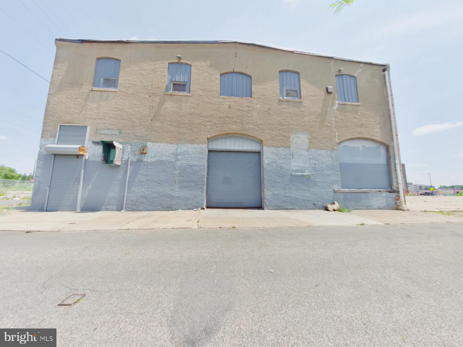 WEST KENSINGTON - Commercial Sale